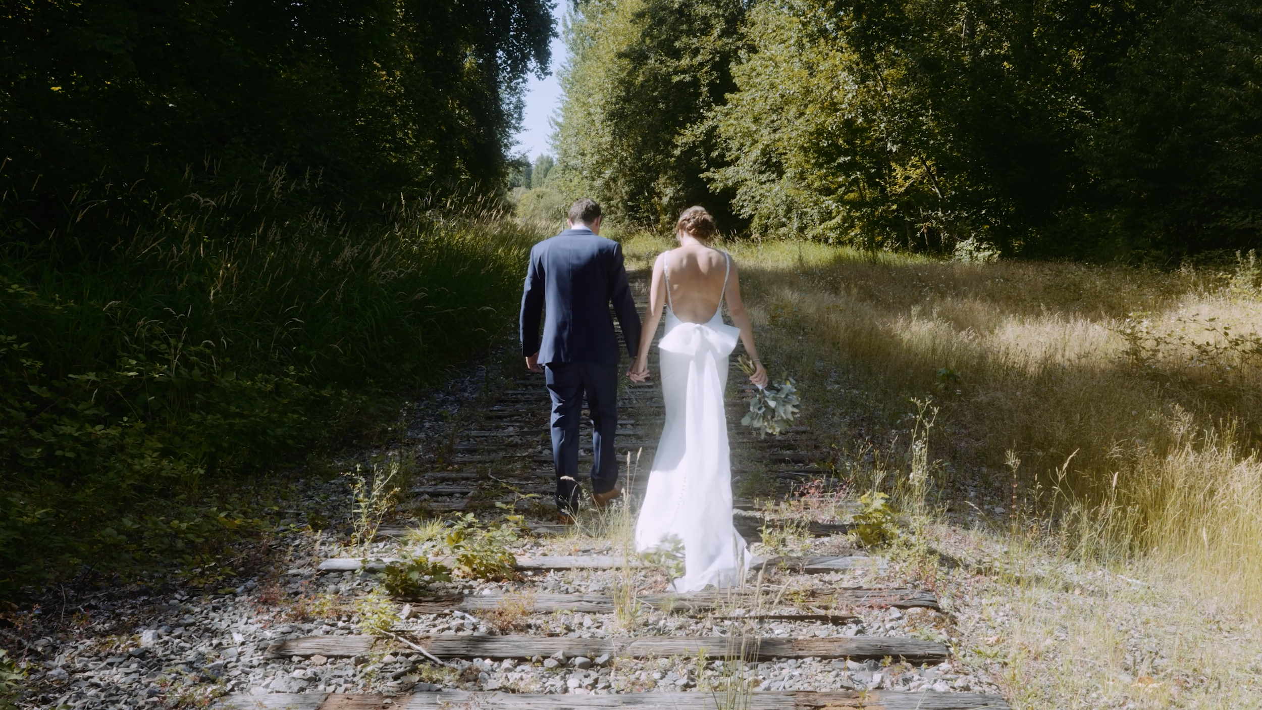 ian_and_angela+(2160p).00_15_30_17.Still010.webp