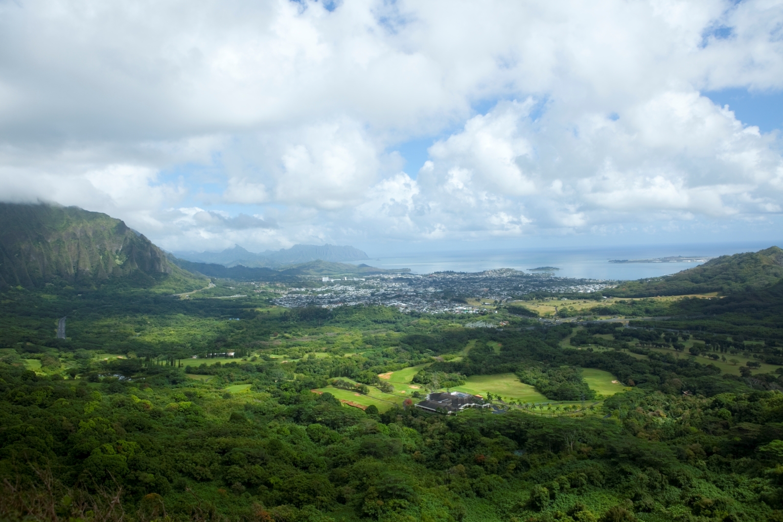 Hawaii Tourism Authority ( HTA)/Daeja Faris