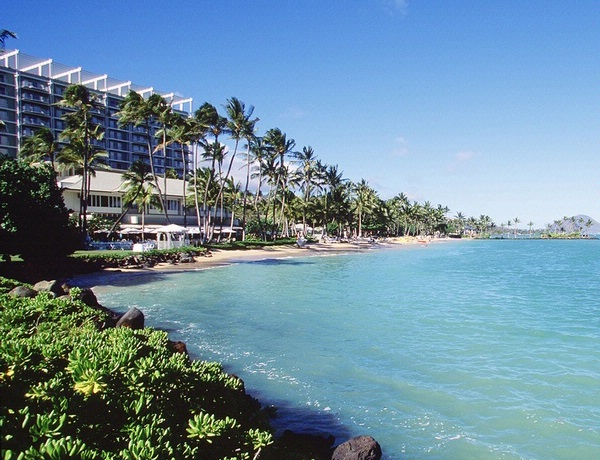 Kahala Beach Scene