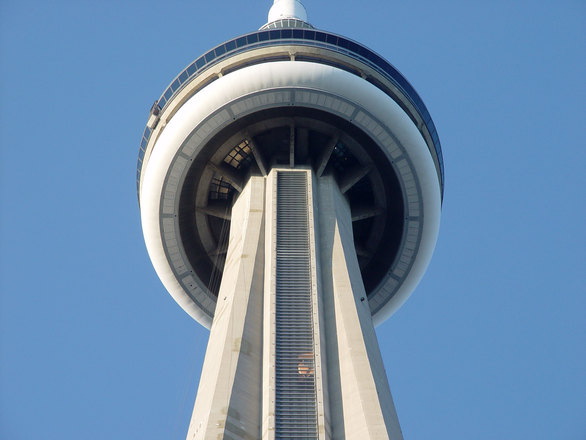 toronto-s-cn-tower-4-1555635.jpg