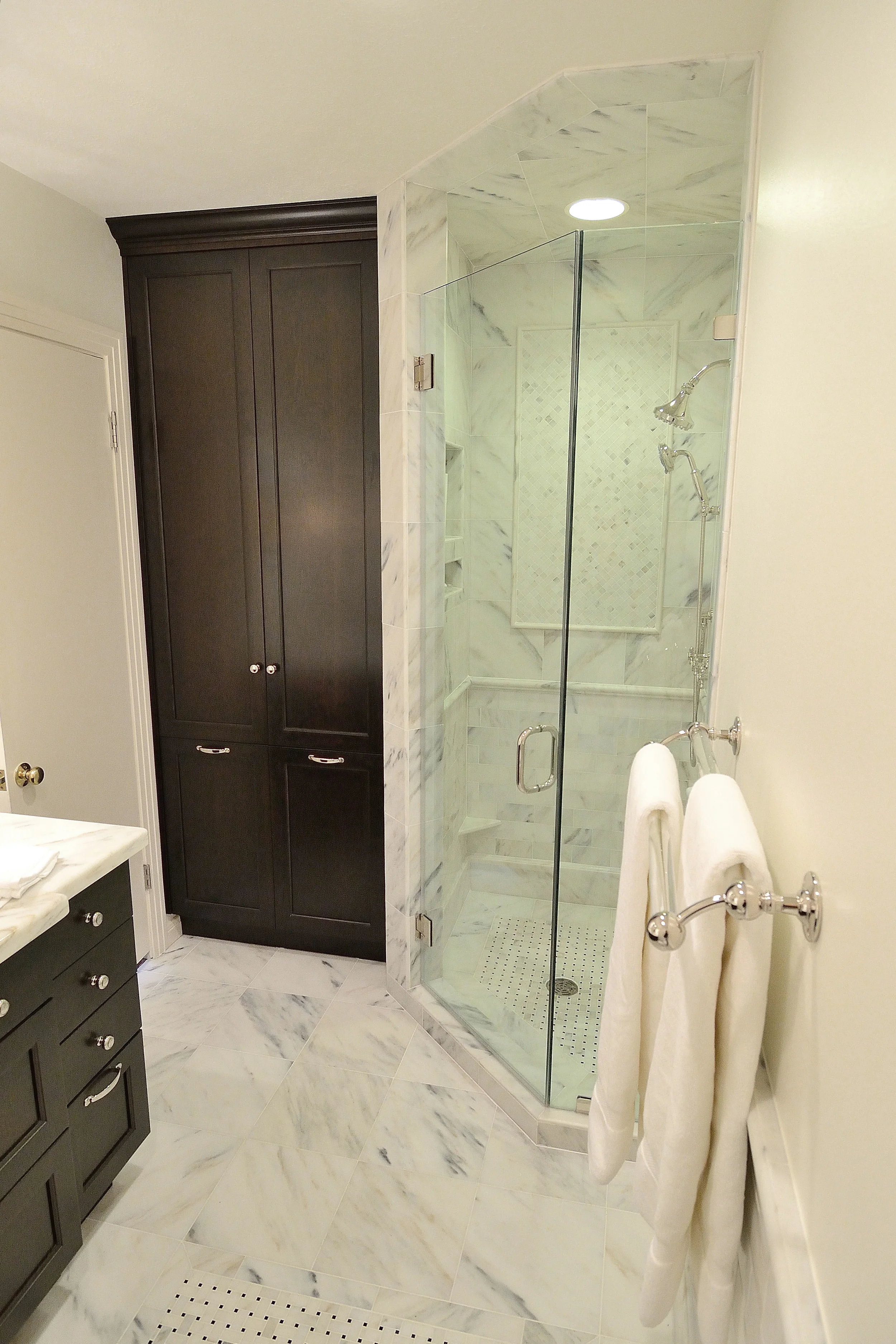 houston_bathroom_marble.jpg