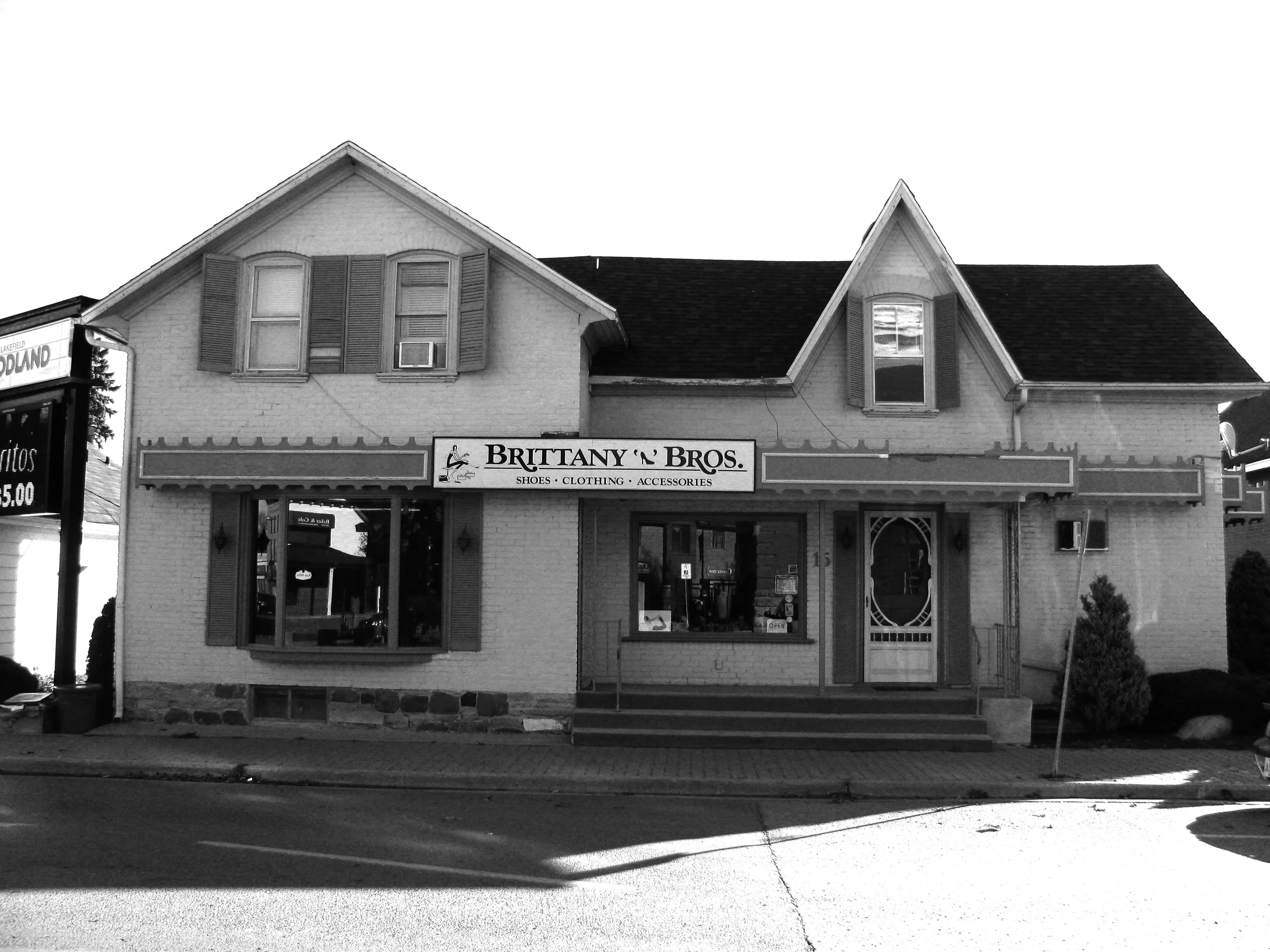 2013-10 Brittany'n'Bros. Lakefield 001.jpg