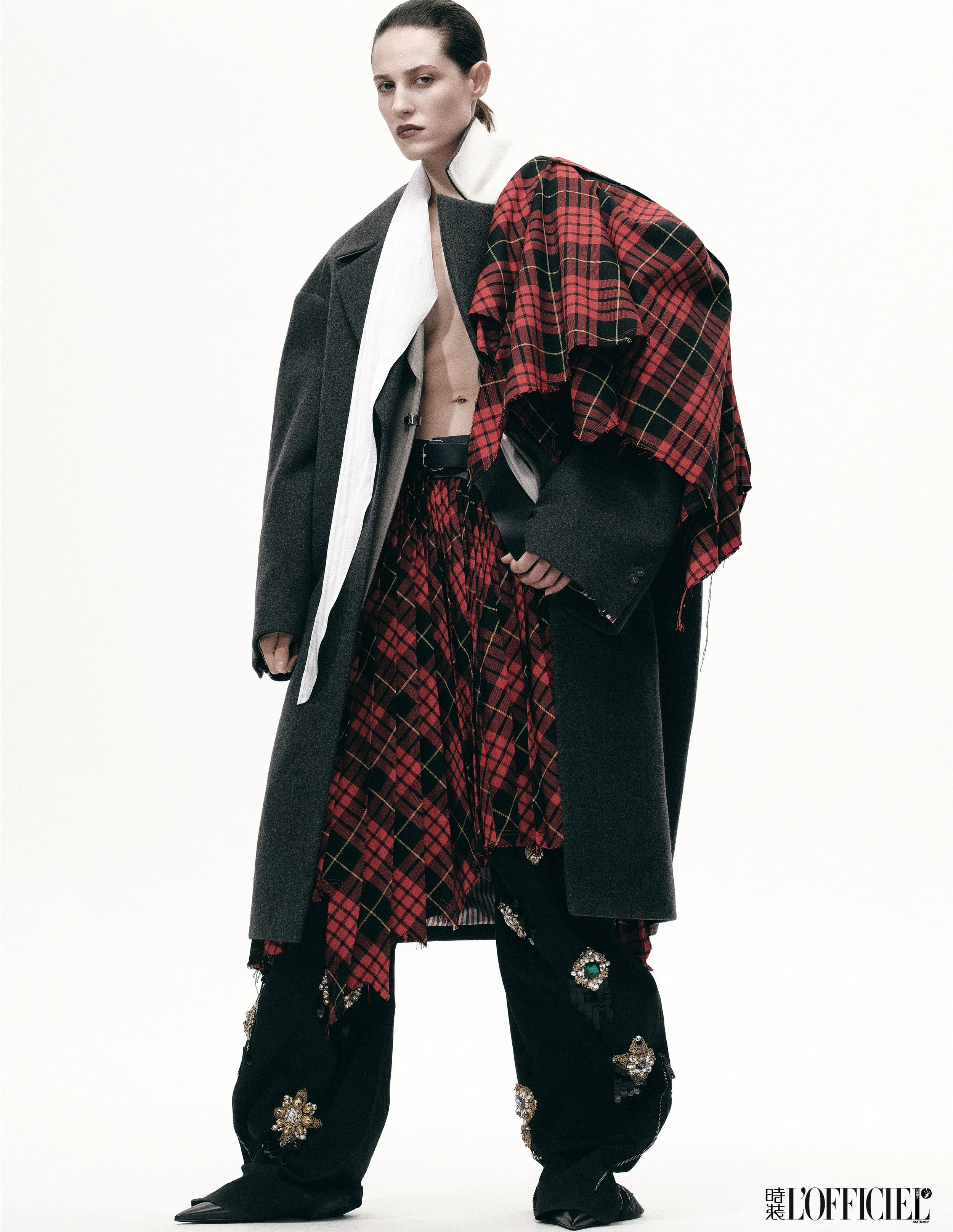 L'Officiel China _ 01.jpeg