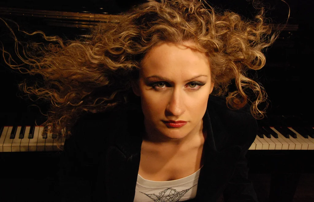 Anne-Lovett3.jpg