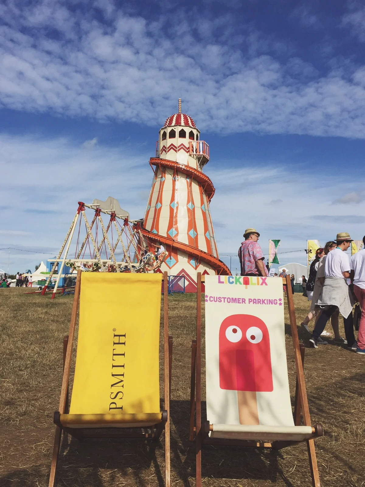 Sipsmith and LICKALIX bonding over the beautiful scenery... we were lucky enough to be selling lollies next to one of our favourite gins! 