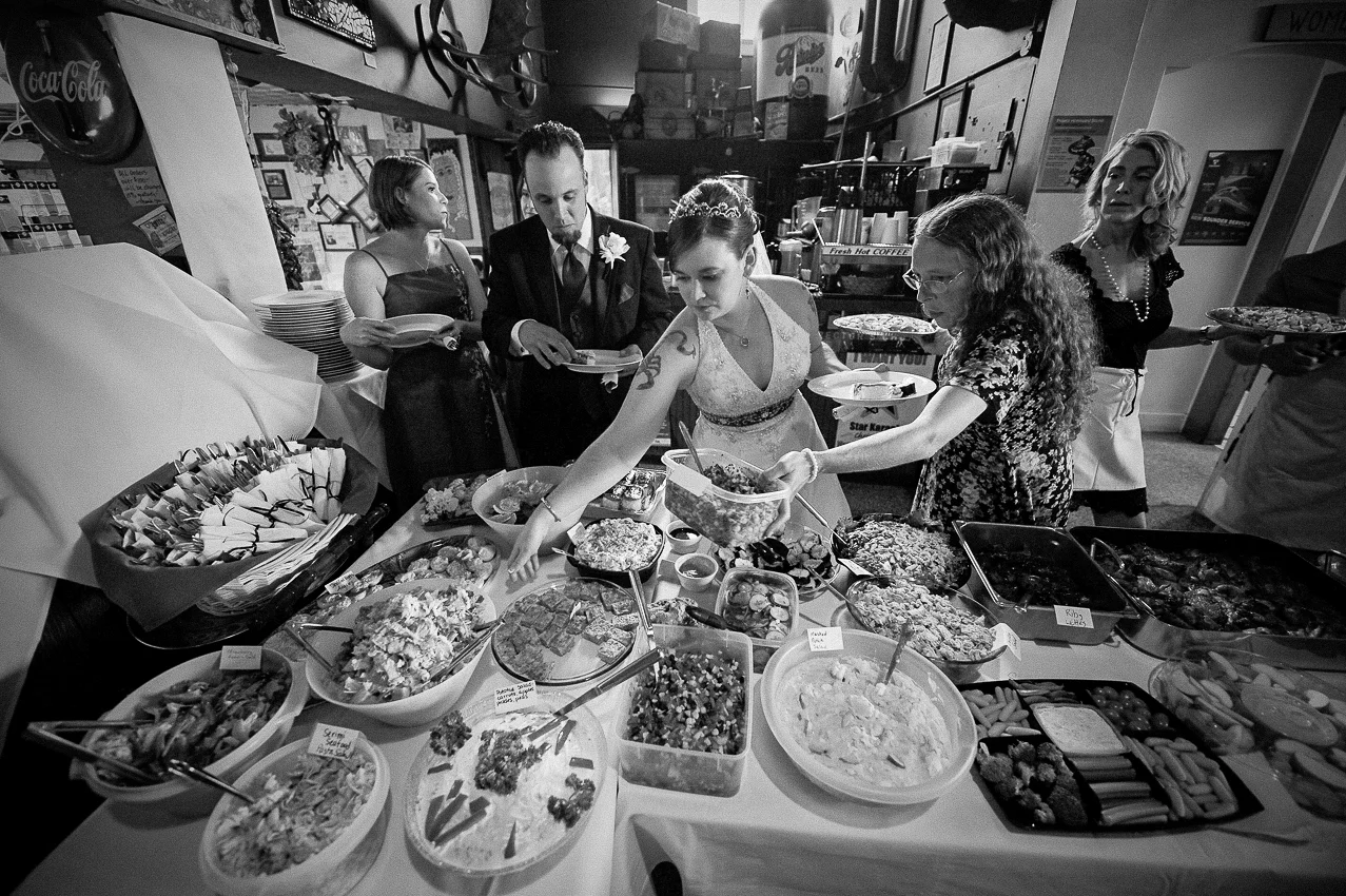 buffet-2655BW_JasonGanwich.jpg