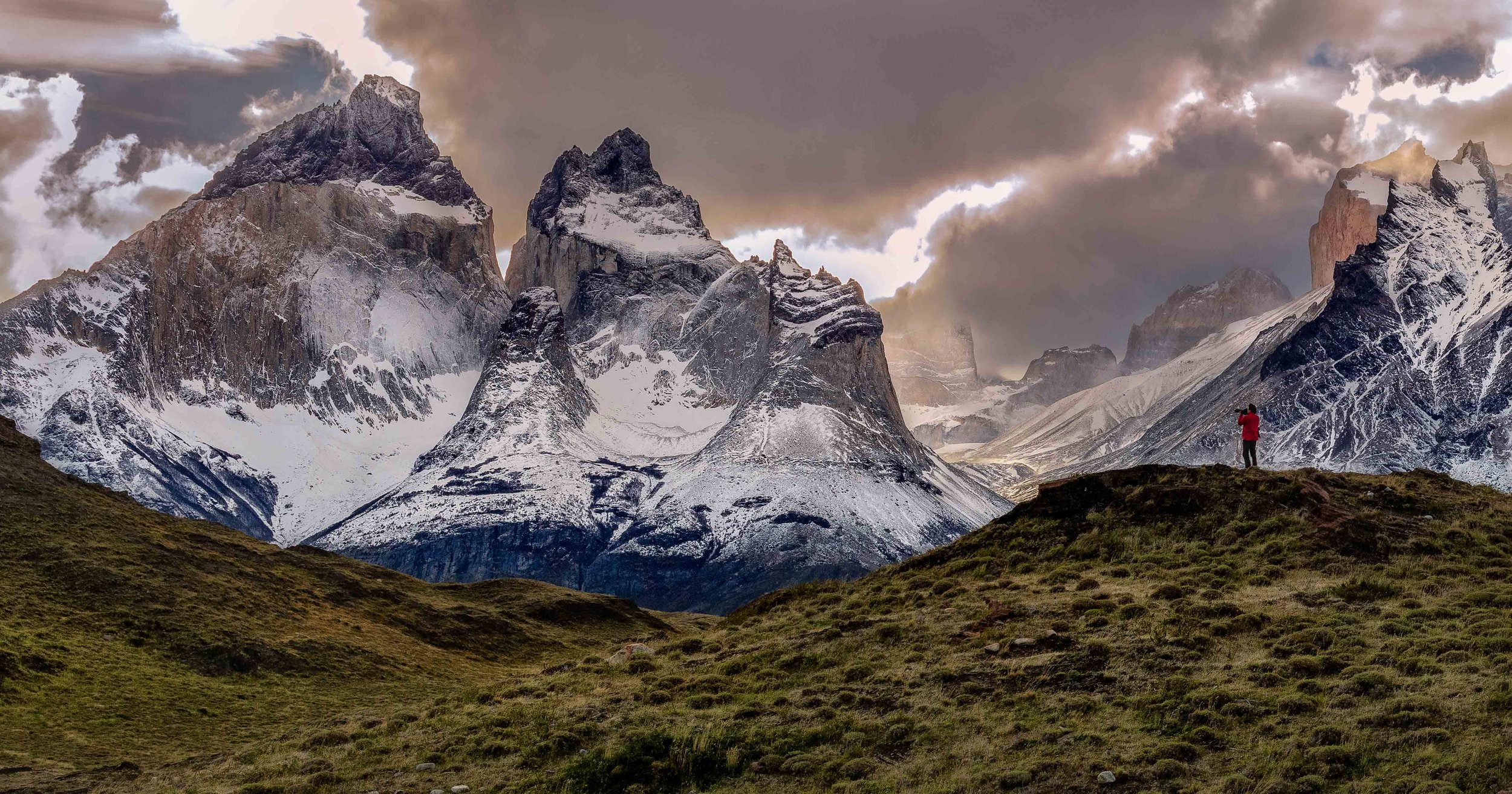 20180423_easter_island_&_patagonia_4484-Edit-Edit.jpg