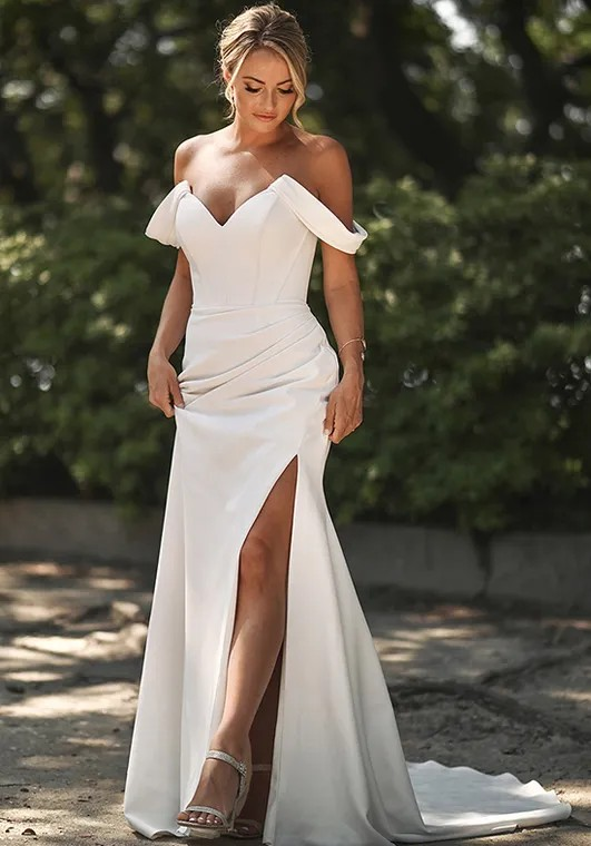 Brand NEW Essense of Australia d3864 with slit — The Barefoot Bride