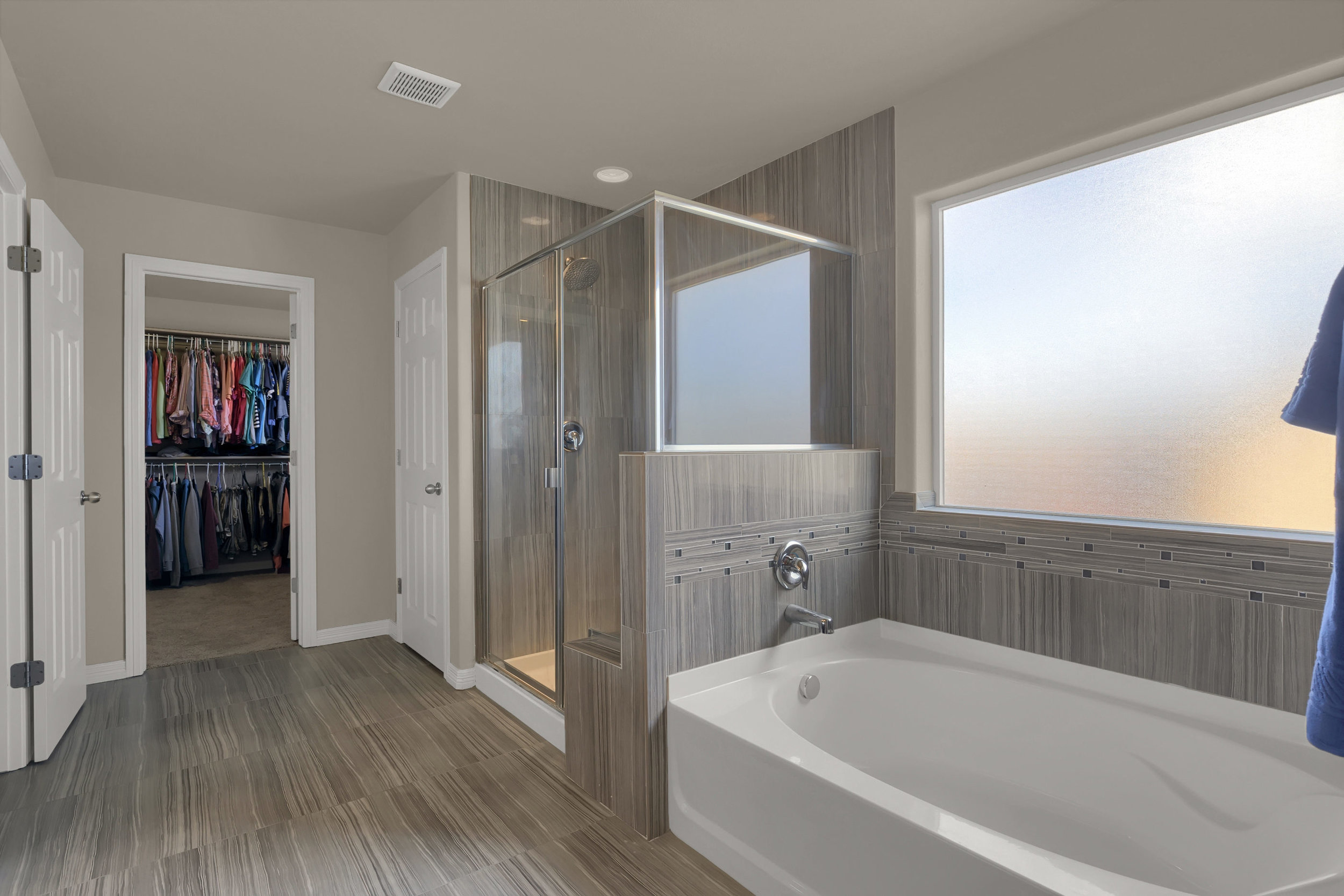 6722 Stingray Lane Colorado-print-028-26-Bathroom-2800x1867-300dpi.jpg