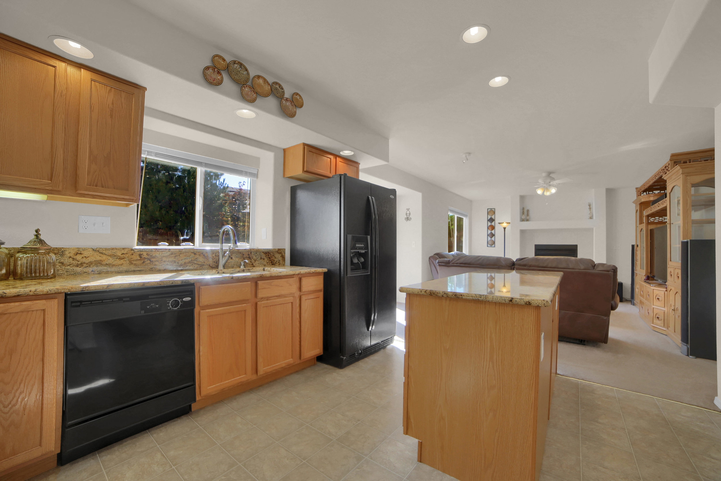 7414 Campstool Drive Colorado-print-010-020-Kitchen-3648x2432-300dpi.jpg