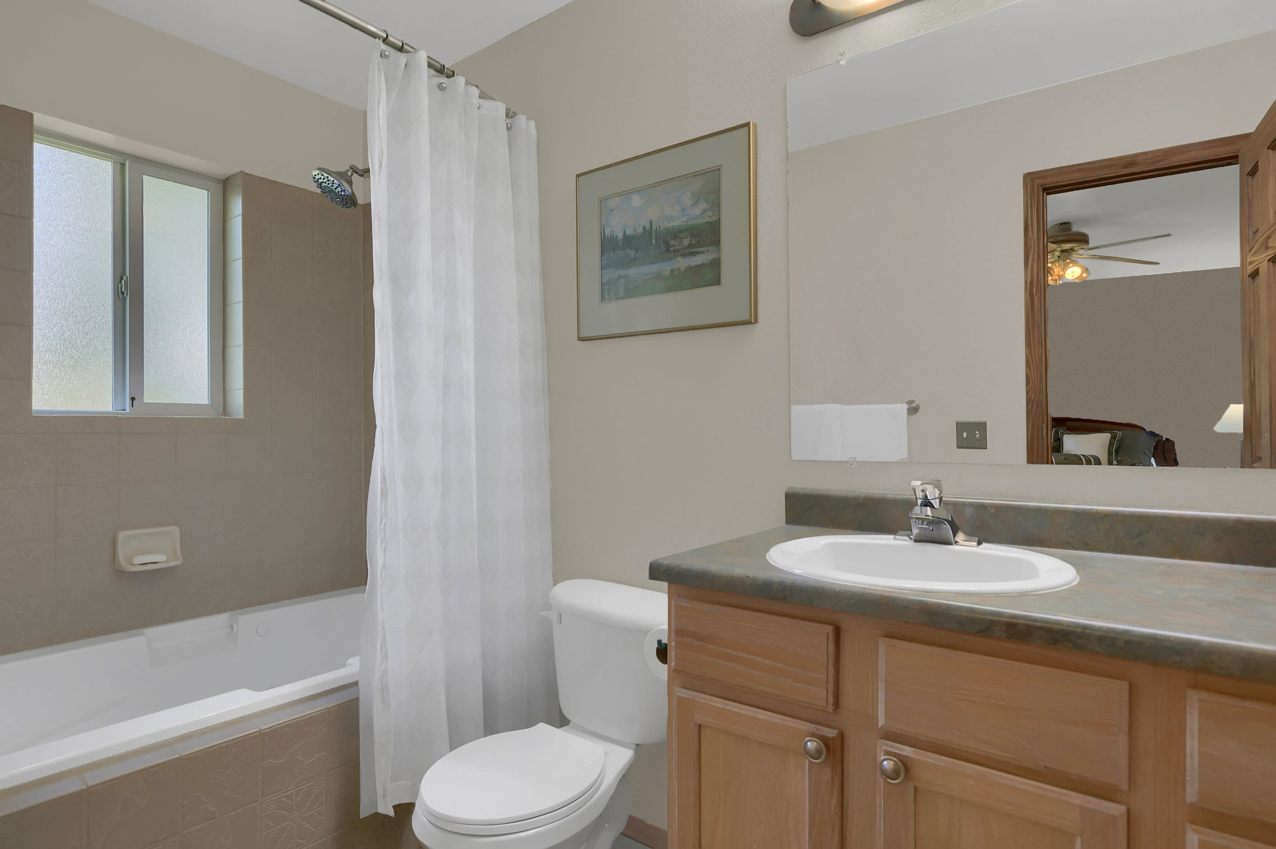 1605 Vickers Drive Colorado-print-020-005-Bathroom-2800x1865-300dpi.jpg