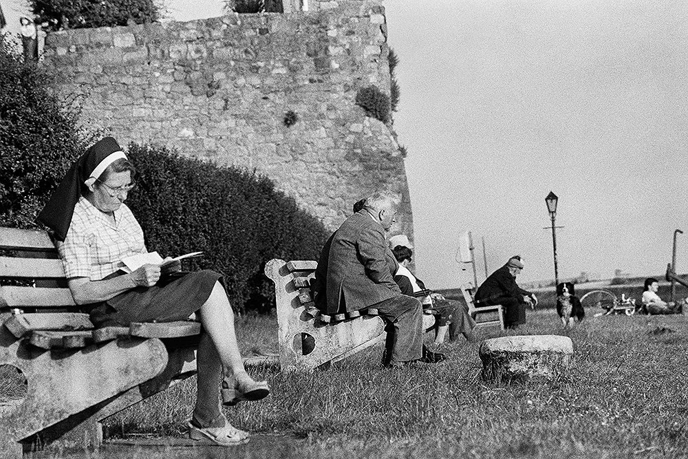 Locals at the Spanish Arch.jpg