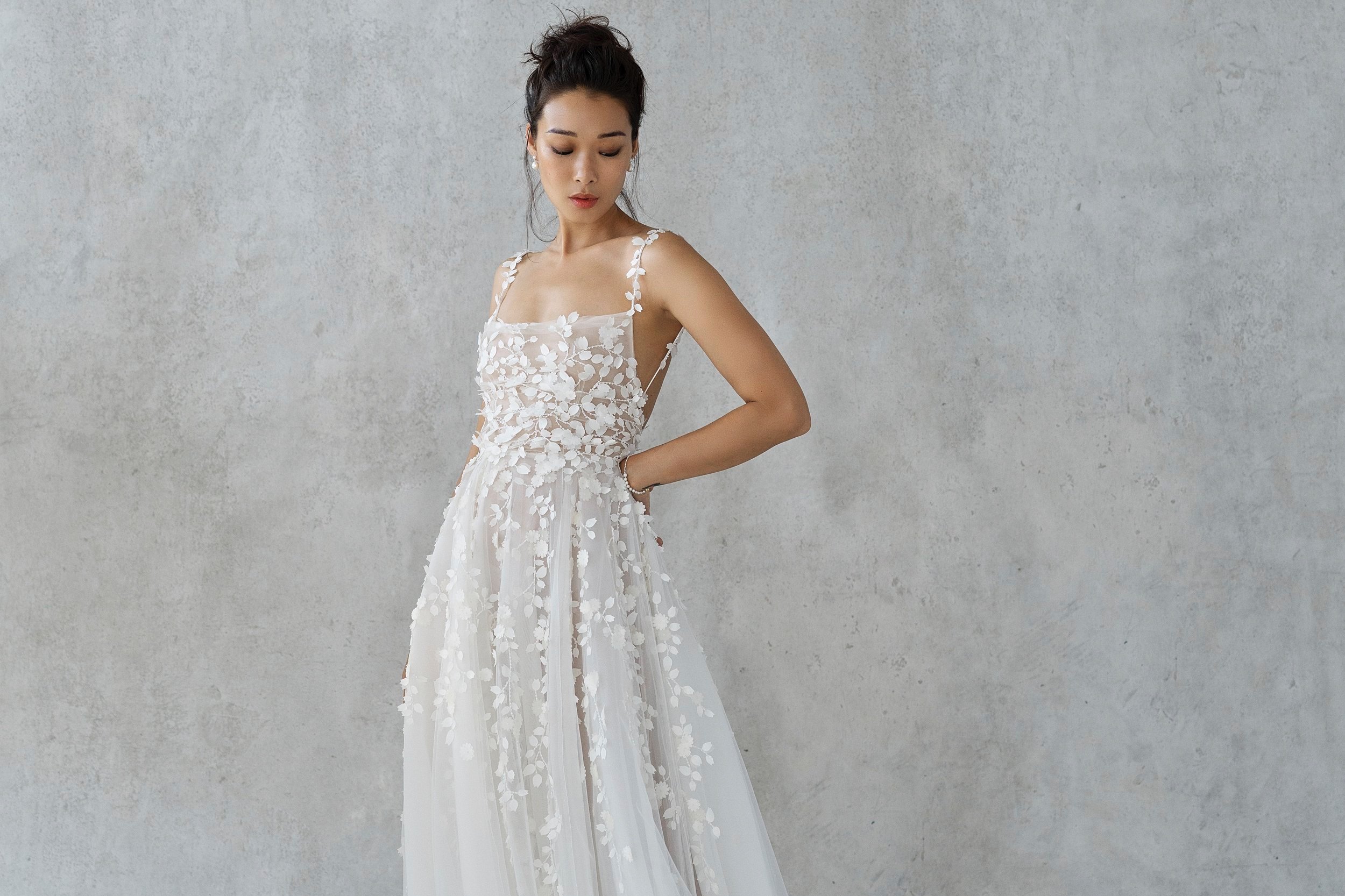 For the modern, effortlessly cool bride