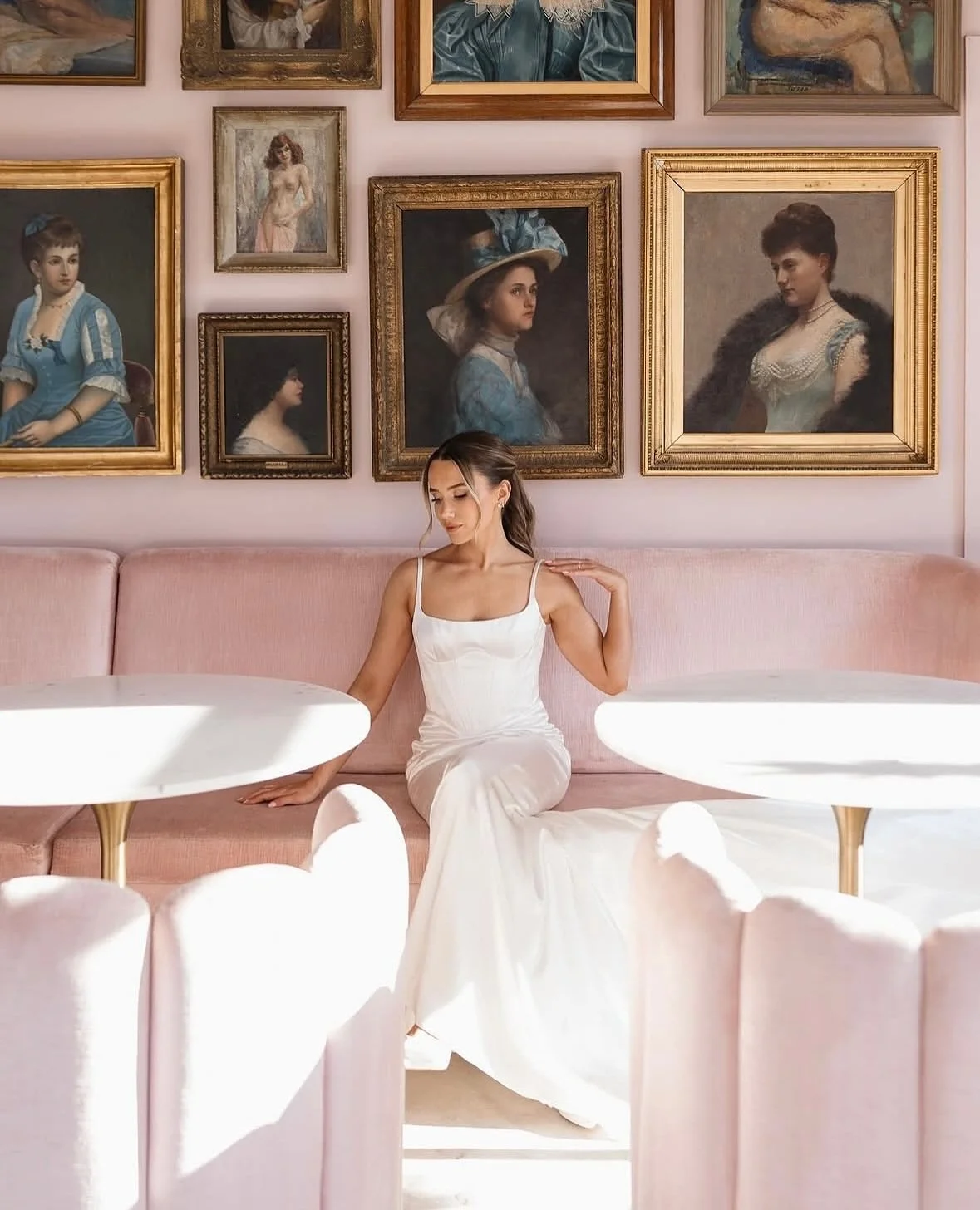 Maggie looking like an absolute goddess in Alena Leena. @alenaleenabridal @rhodephotoandfilm @jackieataxlemakeup @maggie.mazzola