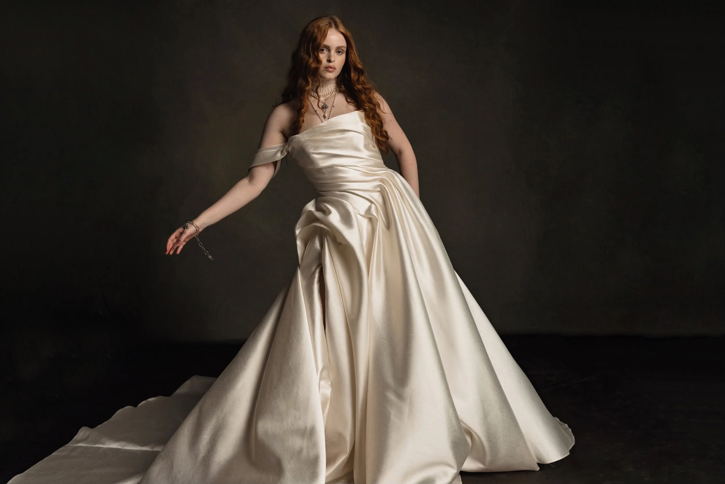 For the modern, effortlessly cool bride