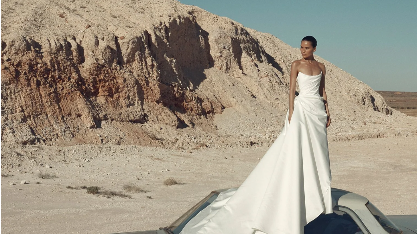 For the modern, effortlessly cool bride