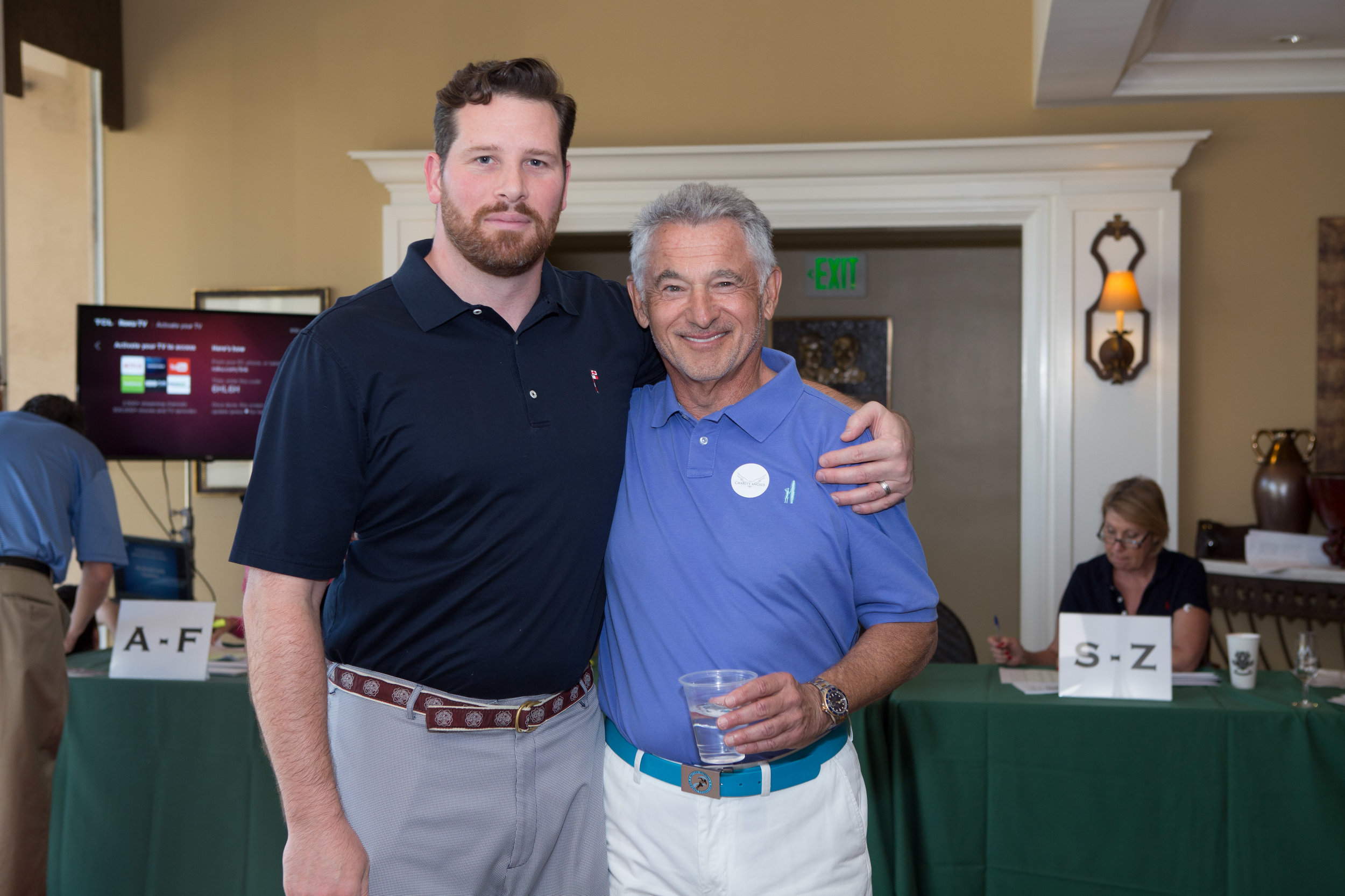 IMG_7739-Ron & Golfer.jpg