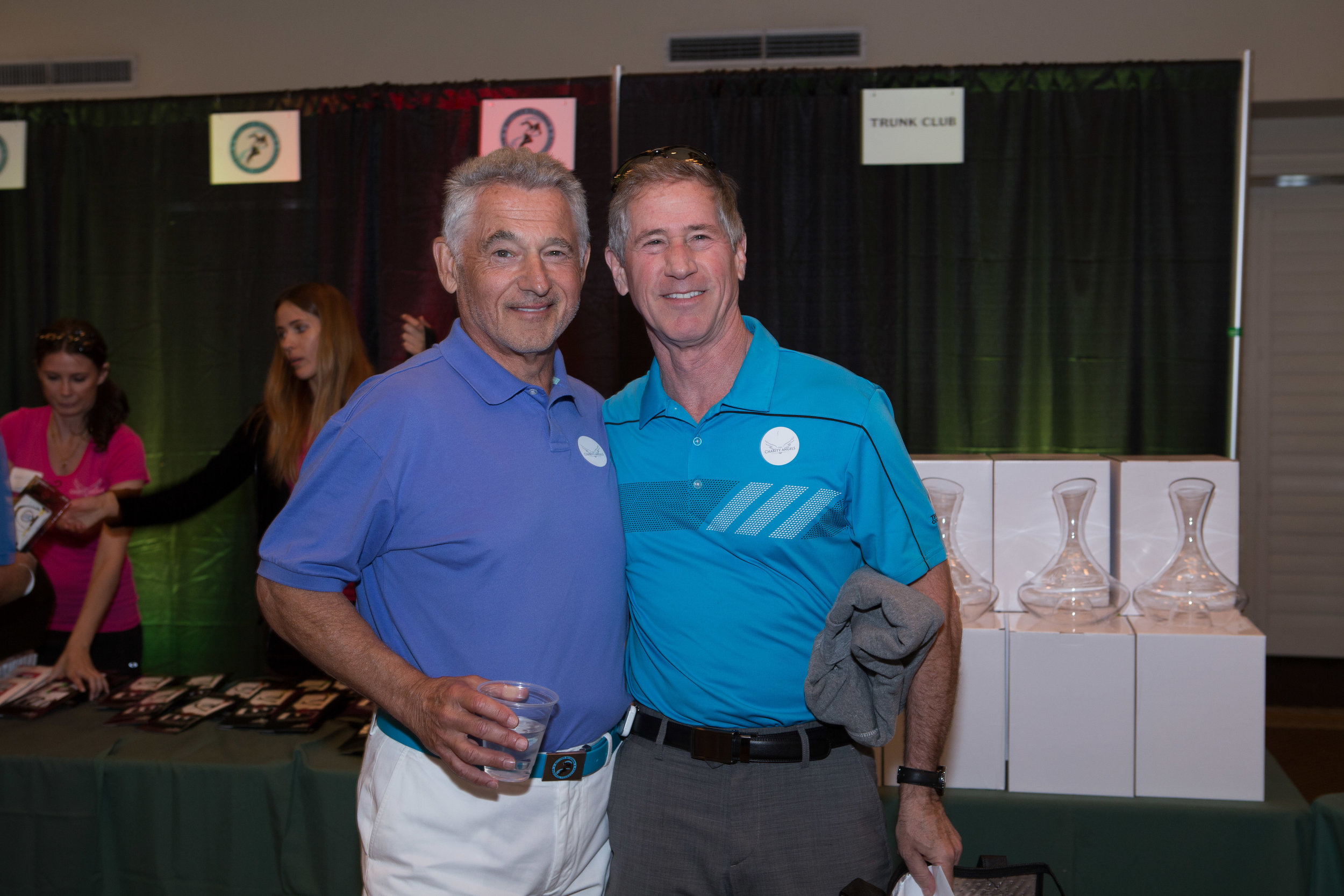 IMG_7732-Ron & Golfer.jpg