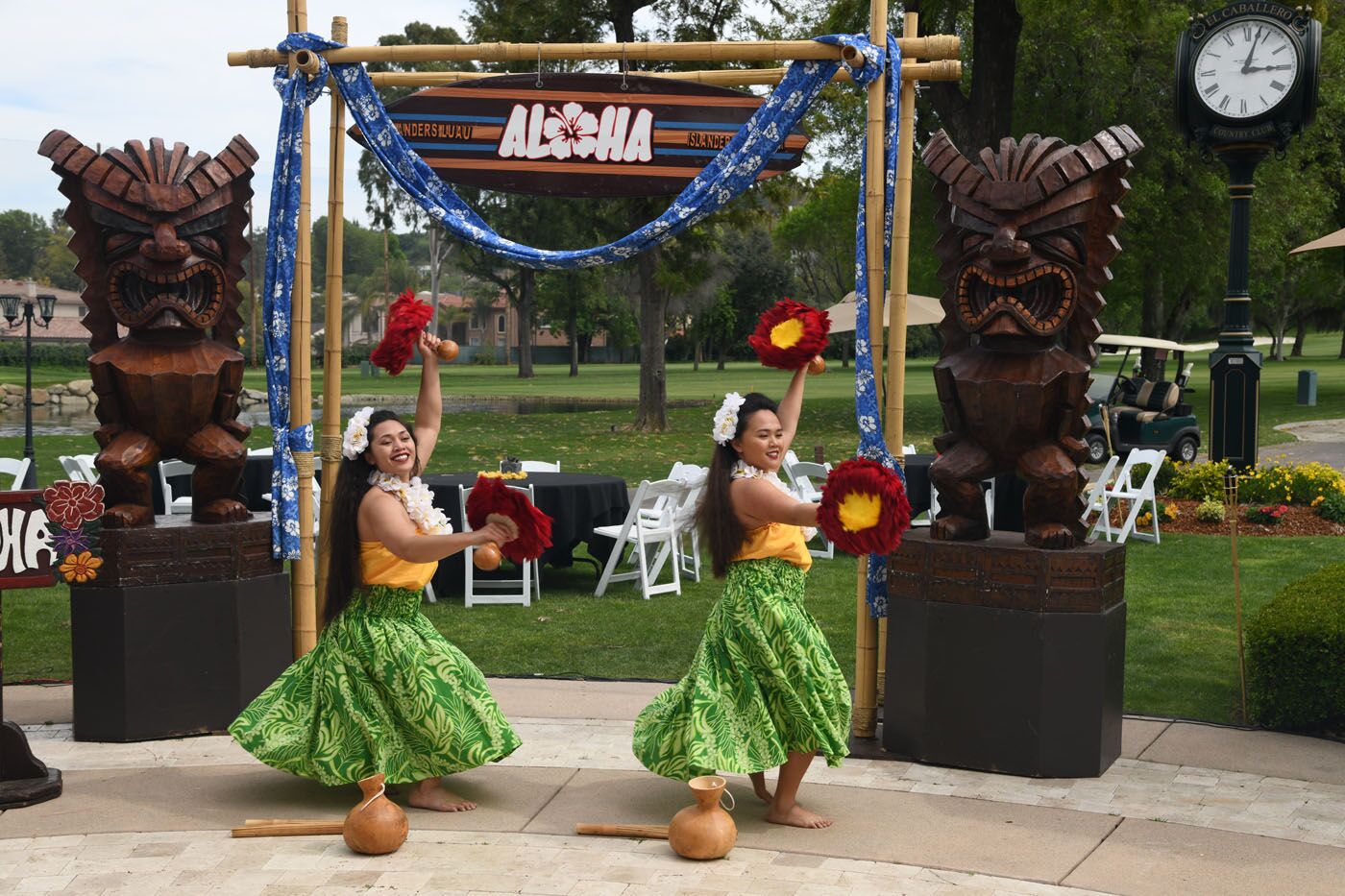 hula dancers.jpeg
