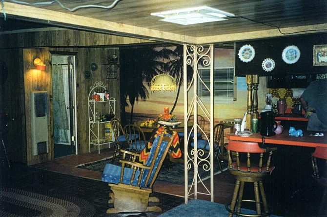 Sonny's (Matthew Modine) trailer interior, built on stage.