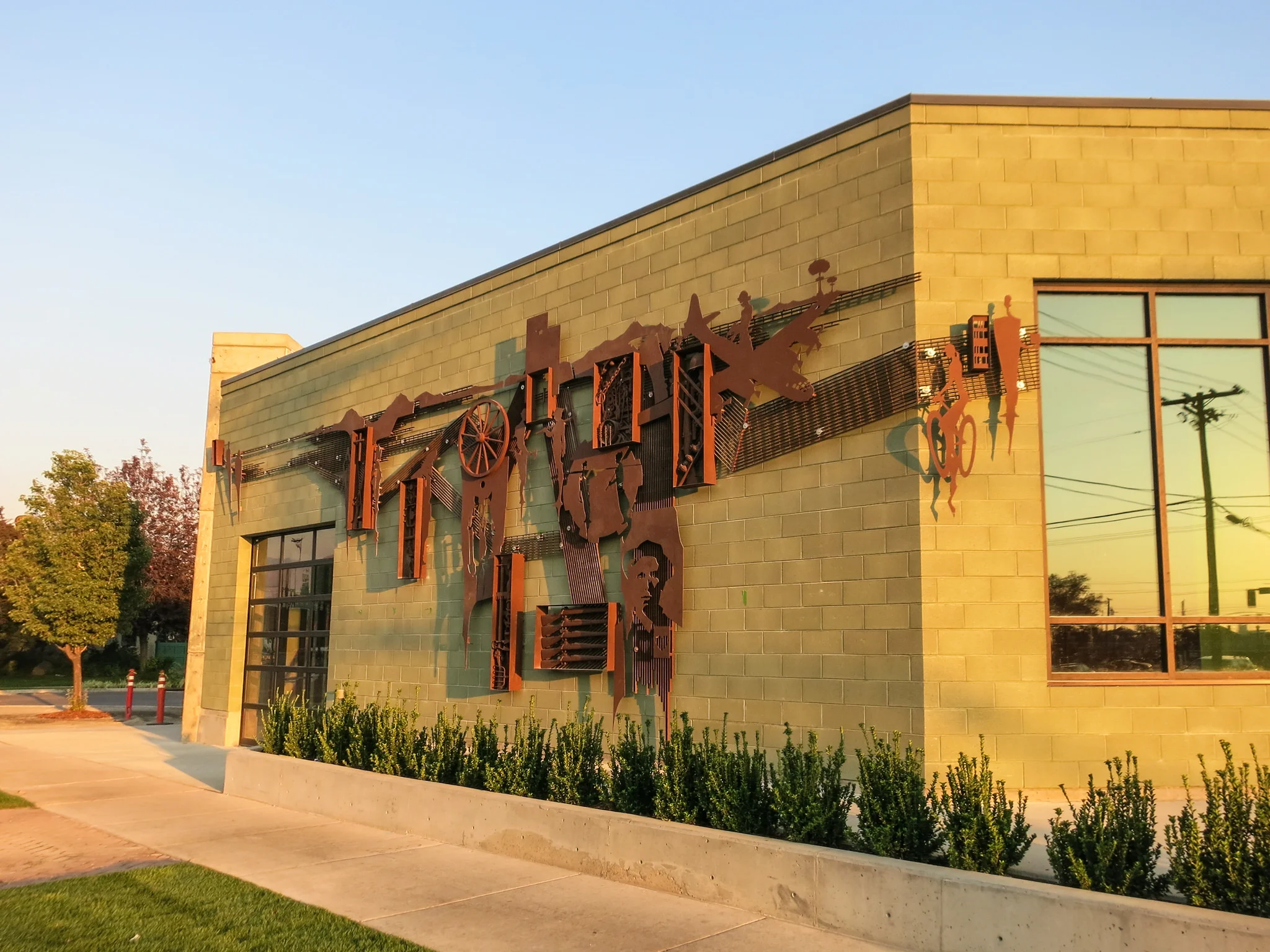 I am very grateful to Atlas Architects, the RDA, and my amazing crew at Creative Services Bureau who fabricated and installed this custom art piece.