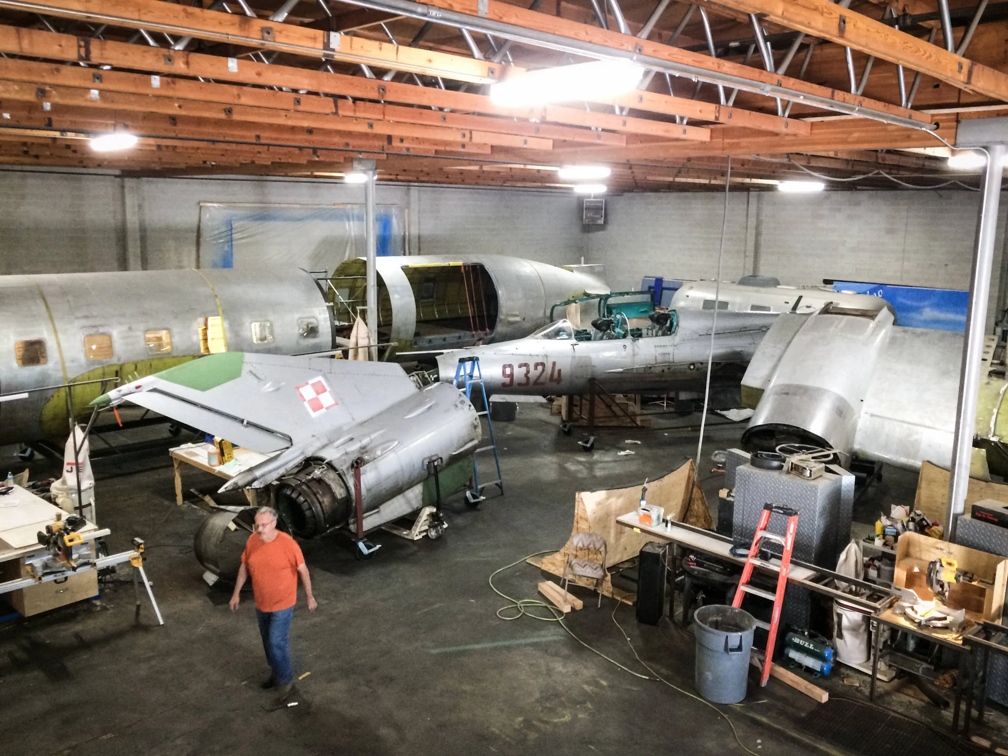 With the edition of the Mig our shop was getting crowded.