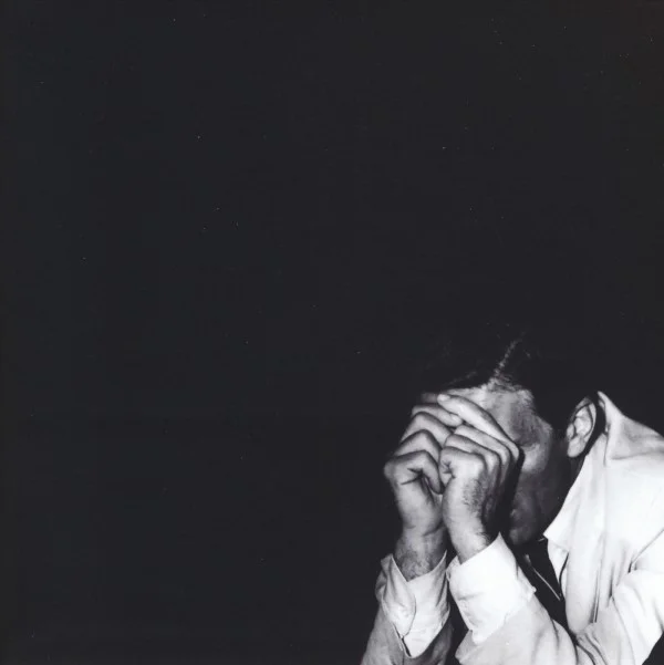 Pier Paolo Pasolini, capa do livro “Il caos” (Garzanti); fotografia: Archivio Angelo Palma