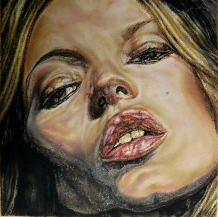 Lucian Freud emite novos sinais sobre o corpo humano, não é a alma, ou um interior intenso e quase sagrado que quer mostrar, mas novas possibilidades do corpo. Para isso desfaz padrões, reais e imaginários. Parece regressar às antecâmaras de Auschwitz, aos corpos que se desnudavam sem qualquer erotismo, aos corpos-objectos entre a vida e a morte. Neste caso, os lábios de Kate Moss guardam ainda pulsões sexuais, mas esse destaque talvez queira realçar, em negativo, o resto de uma cara que é sobretudo um complexo biológico preparado para envelhecer e morrer.