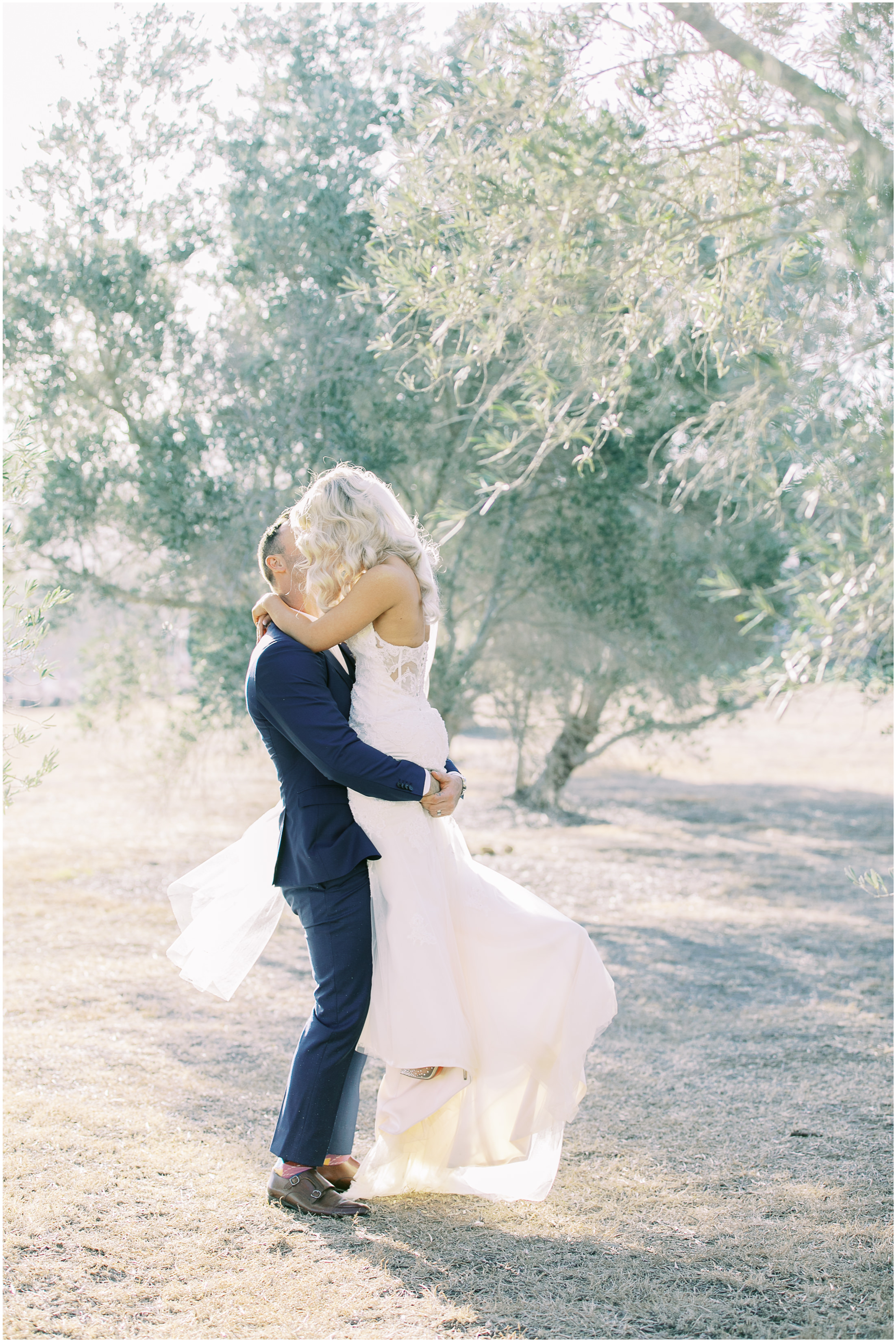 lauren-olivia-kooroomba-fine-art-wedding-photographer-australia-lavendar-farm-29.jpg