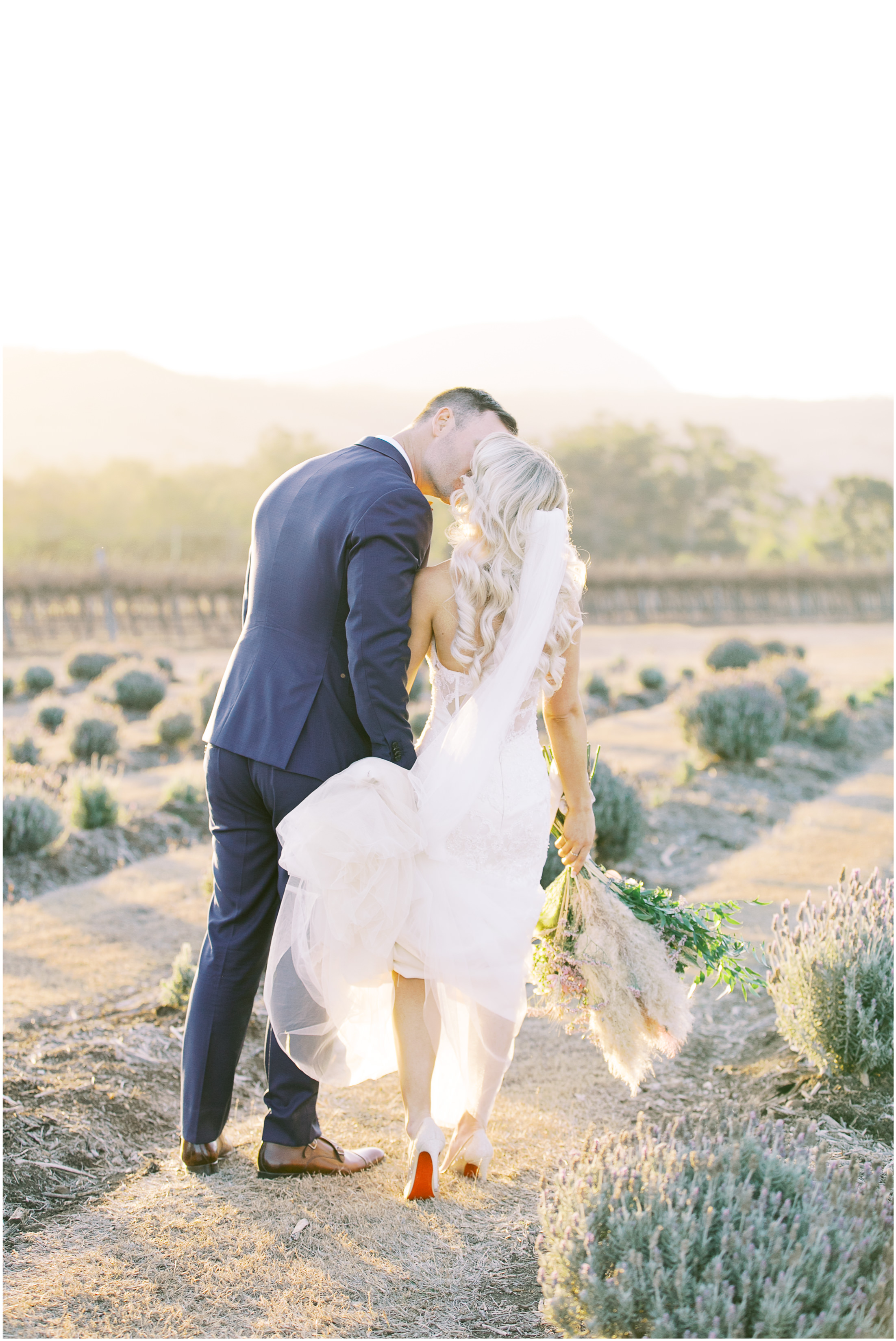 lauren-olivia-kooroomba-fine-art-wedding-photographer-australia-lavendar-farm-37.jpg
