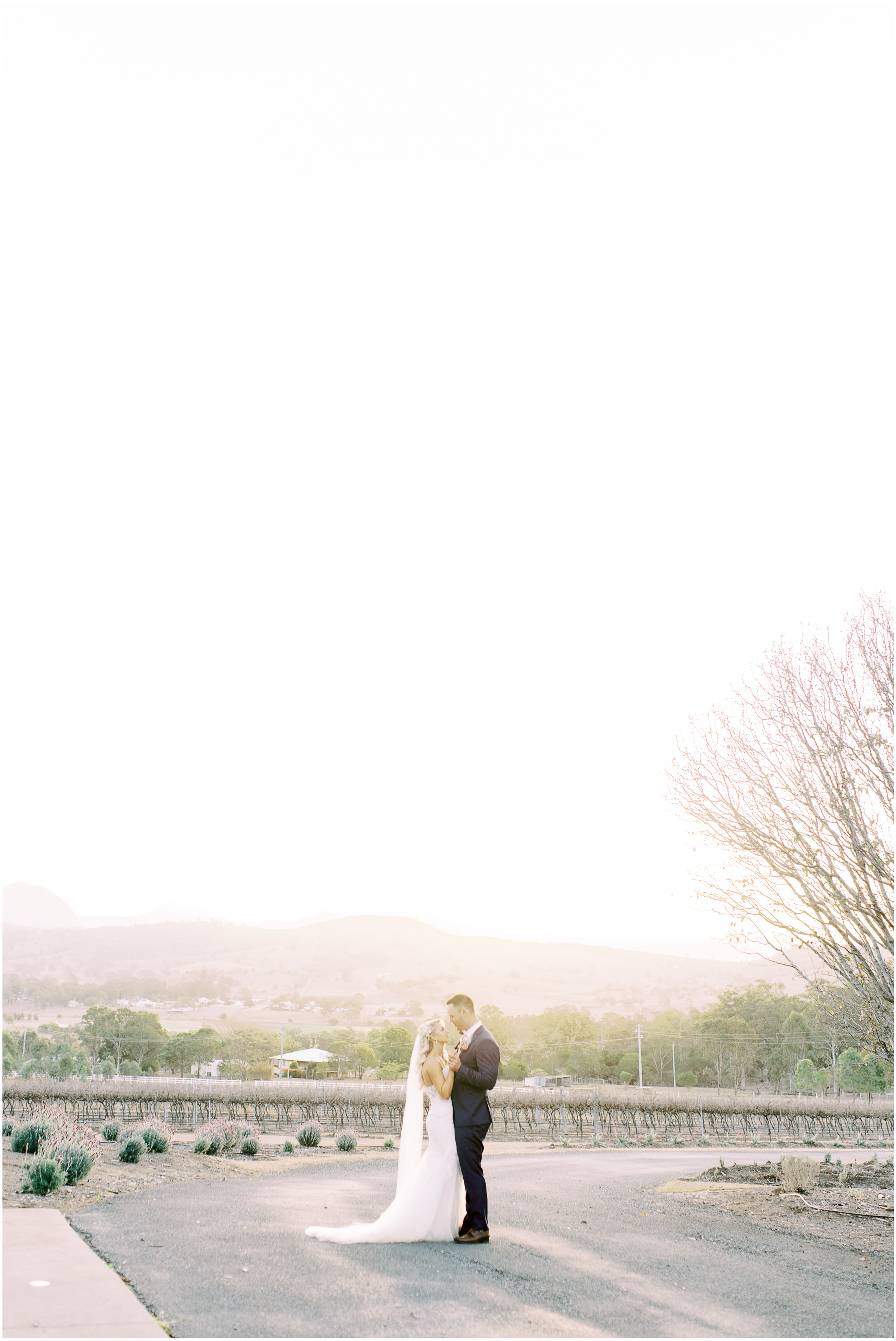 lauren-olivia-kooroomba-fine-art-wedding-photographer-australia-lavendar-farm-39.jpg