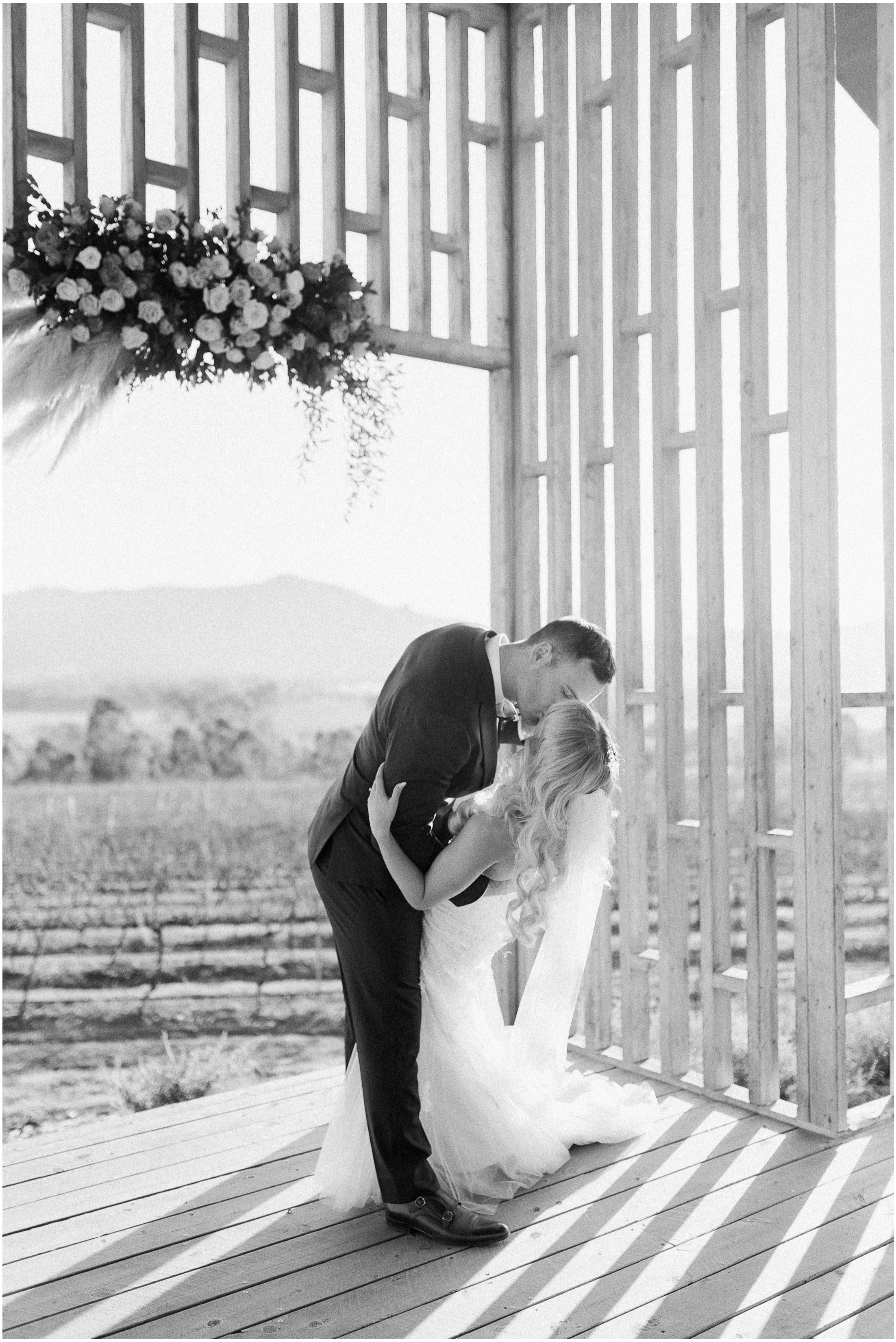 lauren-olivia-kooroomba-fine-art-wedding-photographer-australia-lavendar-farm-53.jpg