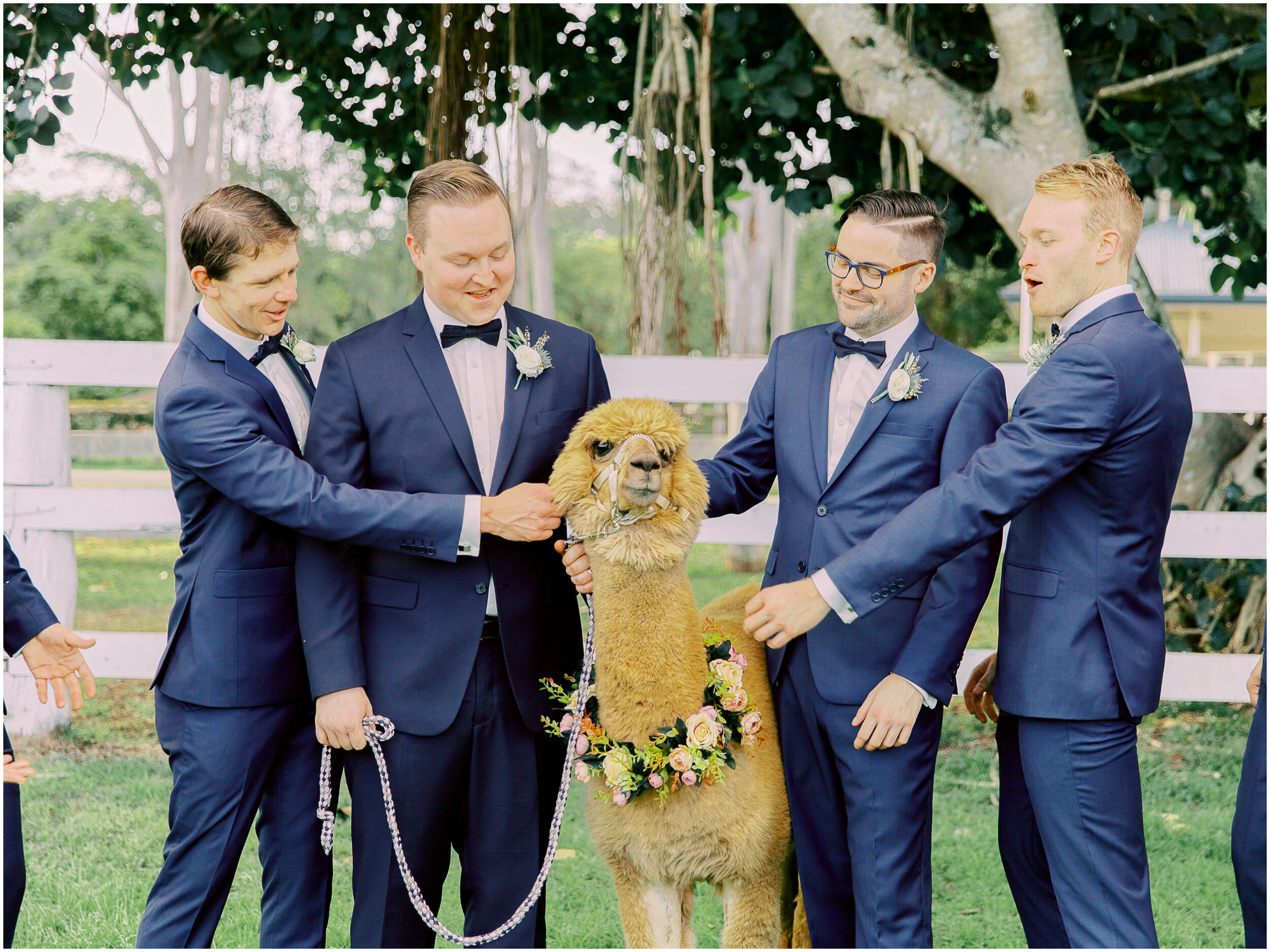 brisbane-film-wedding-photographer-lauren-olivia-luxury-wedding-australia-01-14.jpg