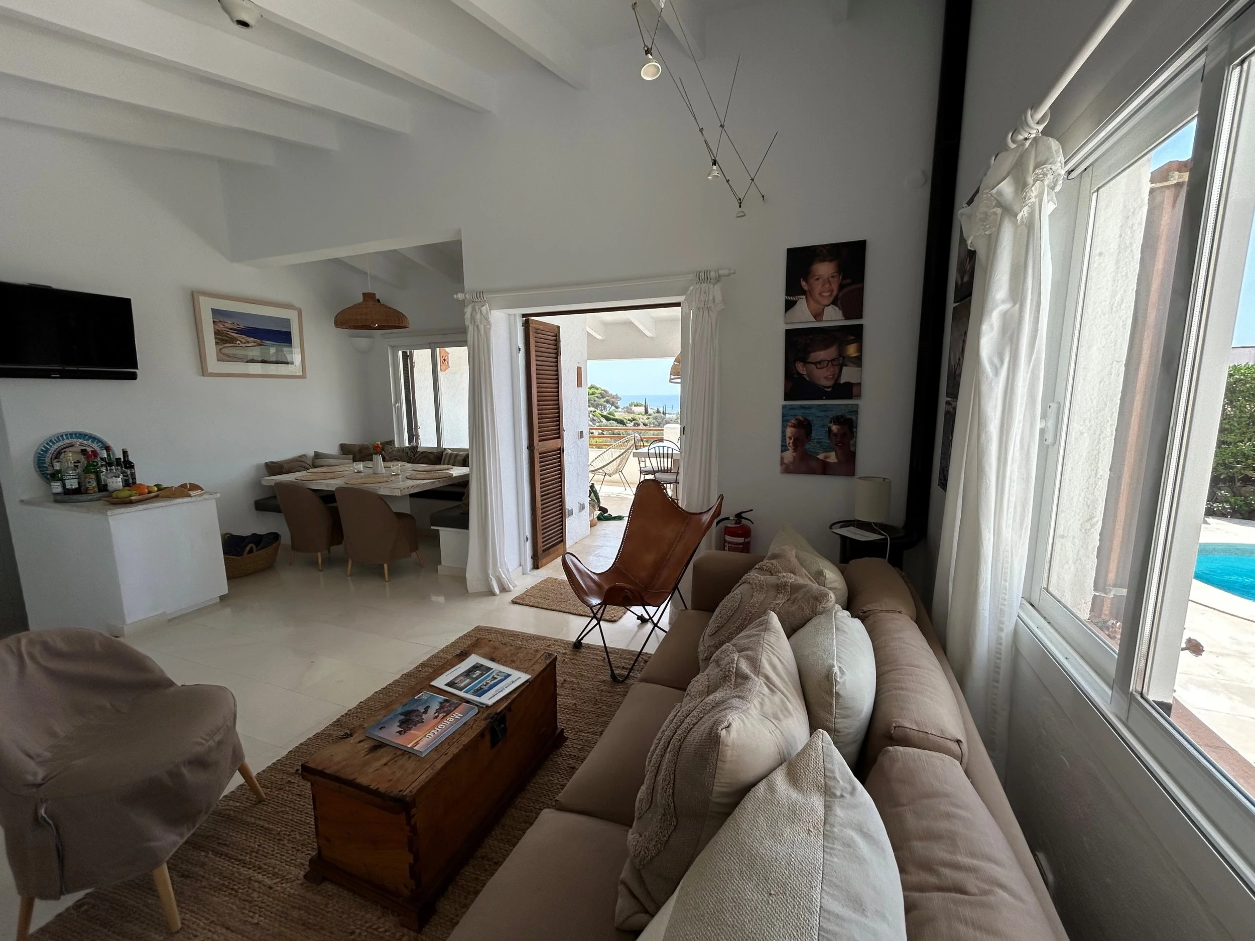 Living Space 2.jpg