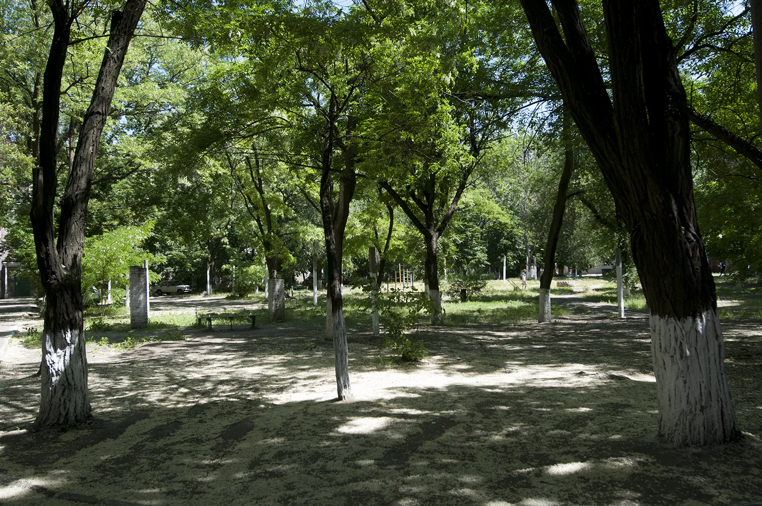 A square between buildings in the middle of Mariupol 