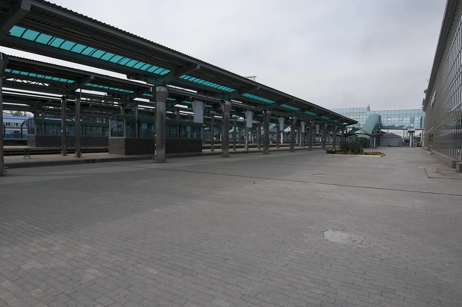 The empty train station on ground level 