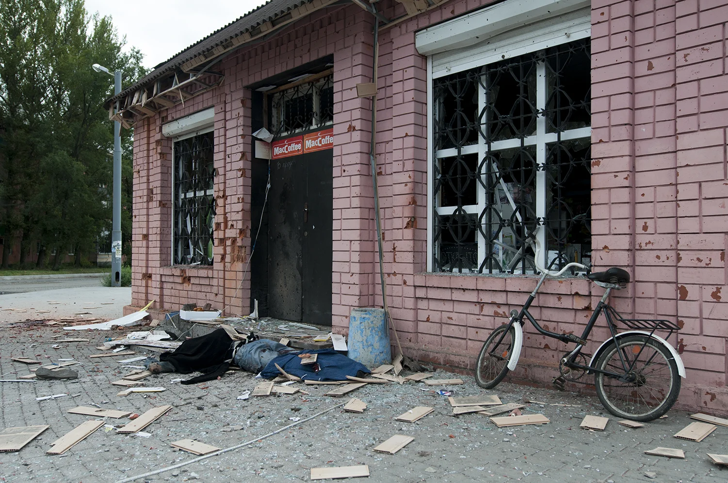 Man who got killed by a shell that exploded three meters away from him 