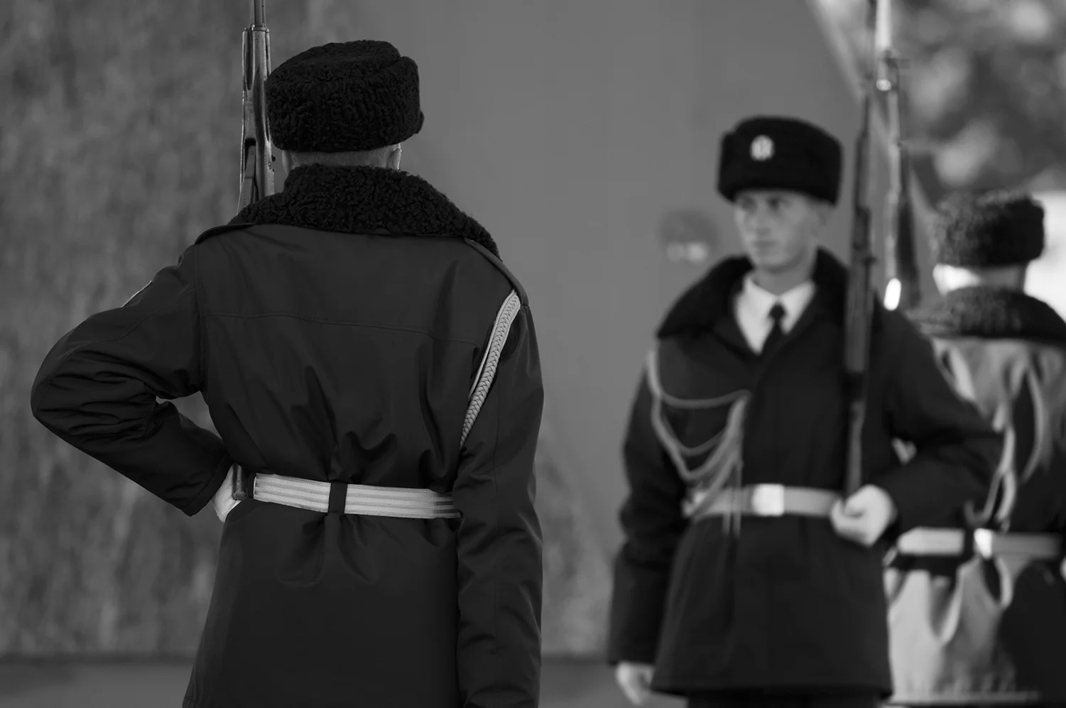Soldiers acknowledge their replacement during the changing of the guard