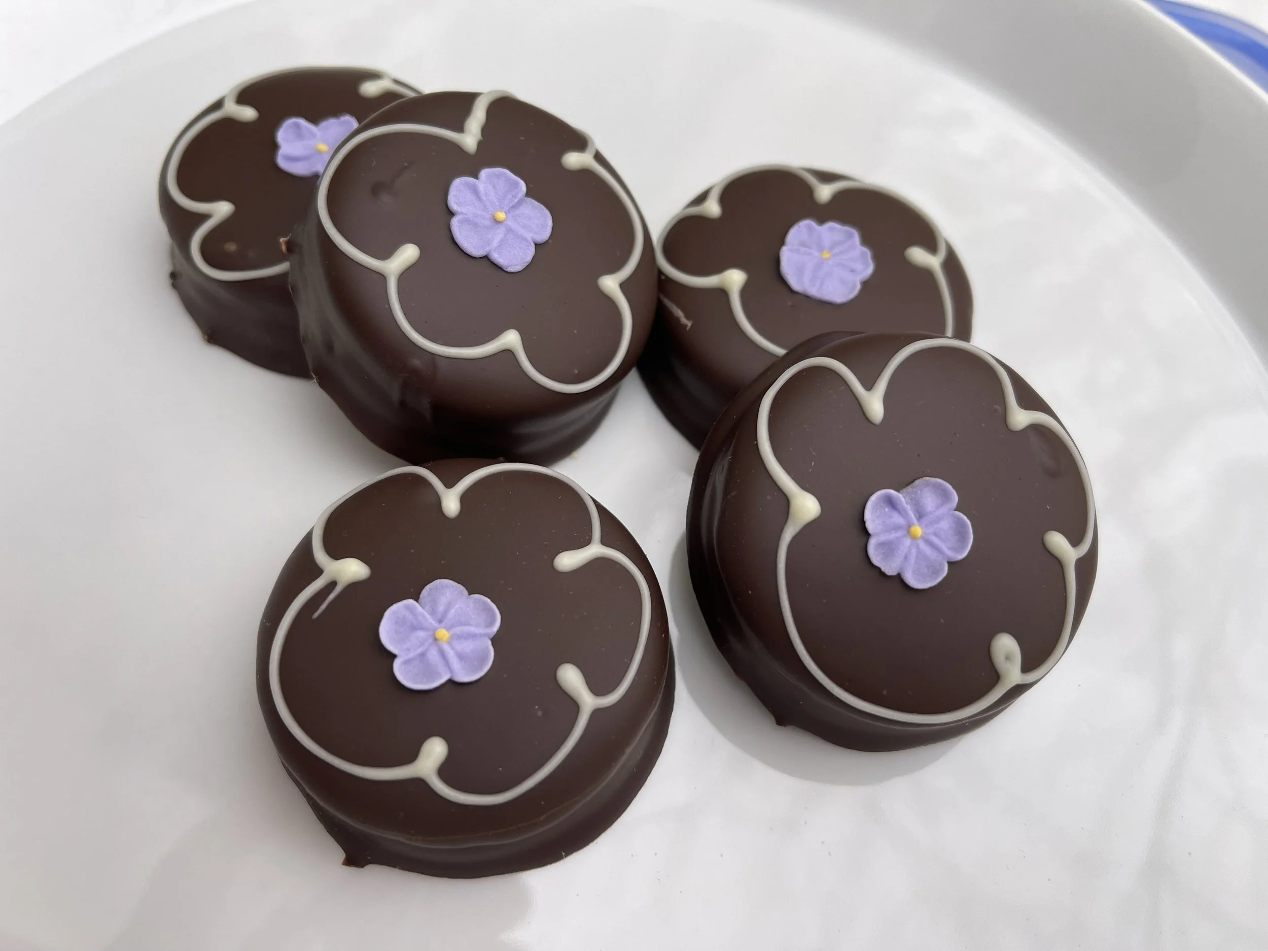 Oreo with violet flower.jpeg