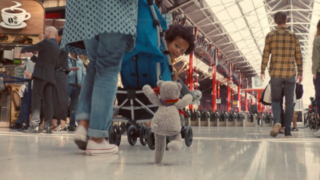 Sky Mobile - Hello Possible - Train Station