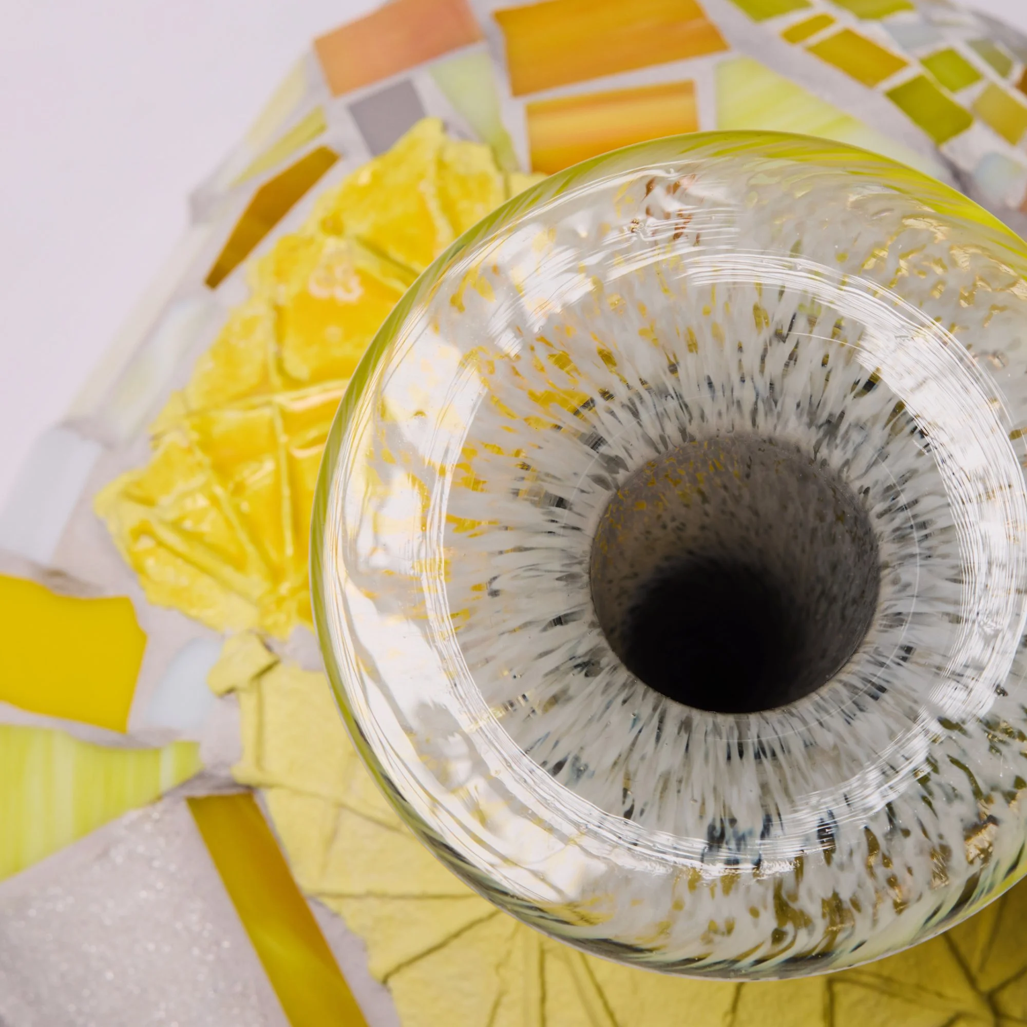 Amfora 6 (silm ruut) Maret Sarapu_foto Mardo Männimägi.jpg