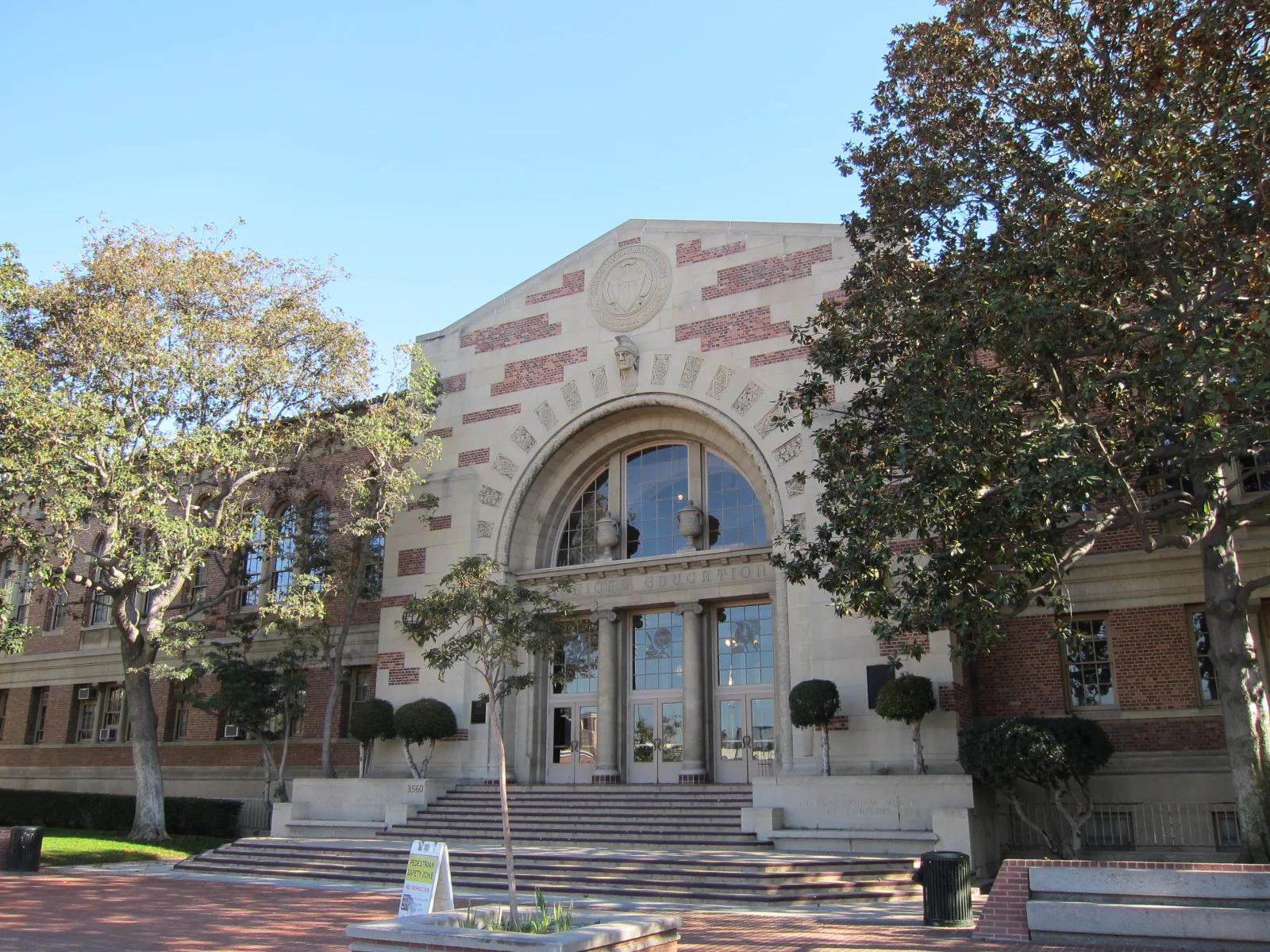 122913_USC+CSC 038.JPG