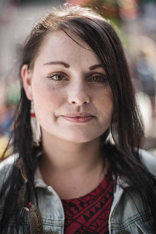 Gabrielle Victoria Fayant - Fishing Lake Alberta Live in Algonquin territory - C o-founder of Assembly of Seven Generations «I’m attending the pow-wow because I always attend pow-wows when they happen! I enjoy singing with the big drums and the hand drums. I really like coming to see the community. I really think it’s important for all activists to see how connected they are to the indigenous struggles, how mutual and commons are our concerns. Also, activists who, say, are involved in environmentalism, if they understand the indigenous perspective to the land, it can really change and empower them to continue what they’re doing, and to also walk side by side with indigenous people. A lot of the work I do is with indigenous youth, that’s my main focus. I’m actually co-founder of a youth organization called Assembly of Seven Generations, and we really came out of the spirit of idle no more, and we’re continuating on that momentum, in our own way. It’s really nice to see so many people learning more about indigenous ways, culture and history. I really think we are on the peak of something really amazing.»