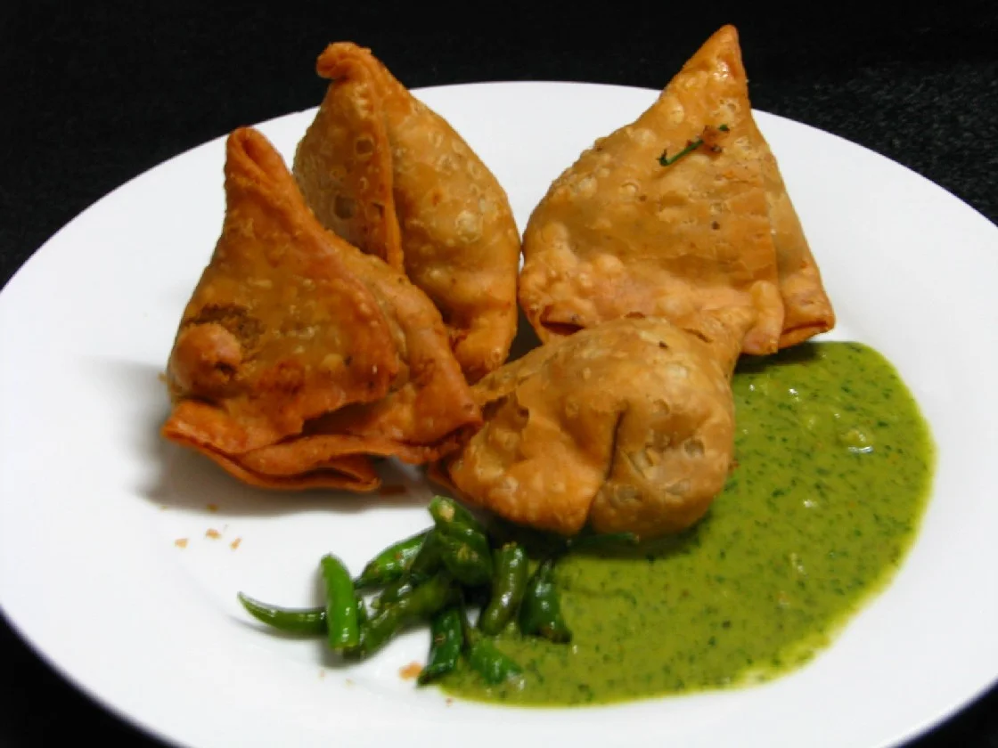 Photo: https://en.wikipedia.org/wiki/Samosa