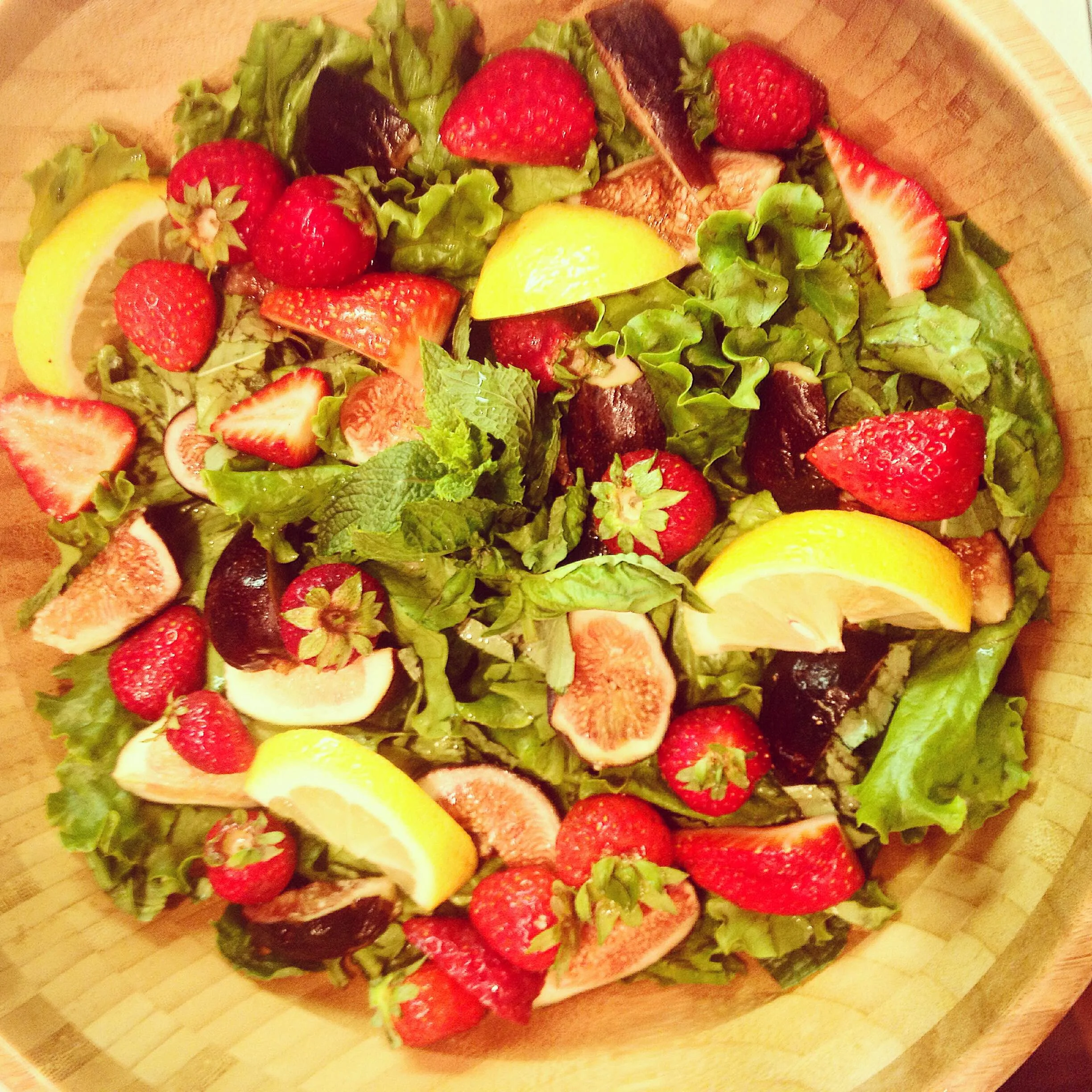 Strawberry & Fig Summer Salad 