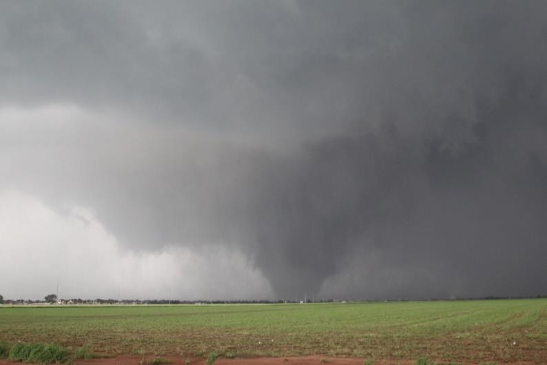 Photo credit: Gabriel Garfield Figure 2 May 2013 Tornado, Moore, Oklahoma 