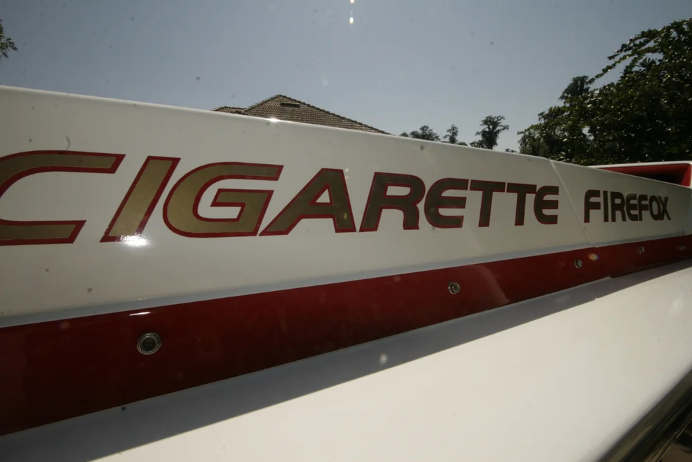 Photo Gallery Cigarette Firefox Offshore High Performance Boat — Genius  Electronics