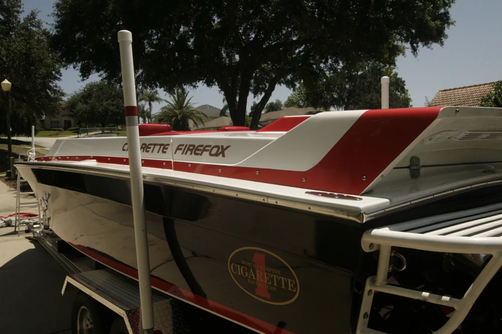 Photo Gallery Cigarette Firefox Offshore High Performance Boat — Genius  Electronics