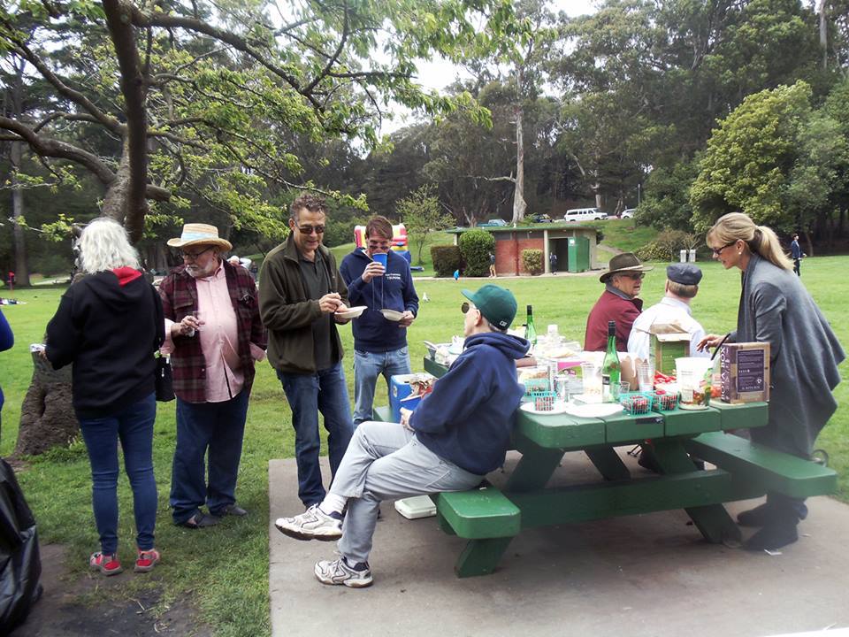lunchatpark6.jpg
