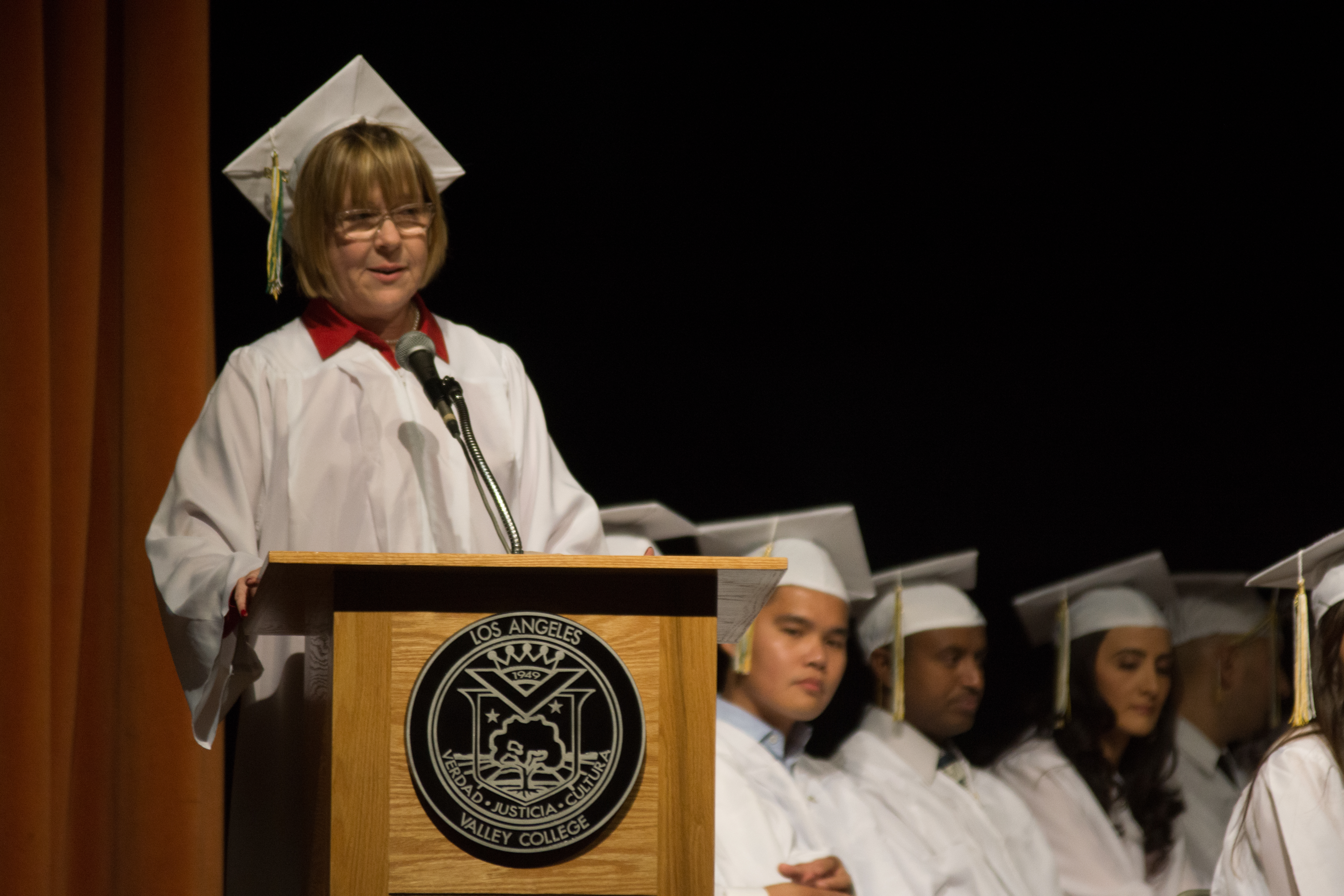 Graduation (117 of 124).JPG